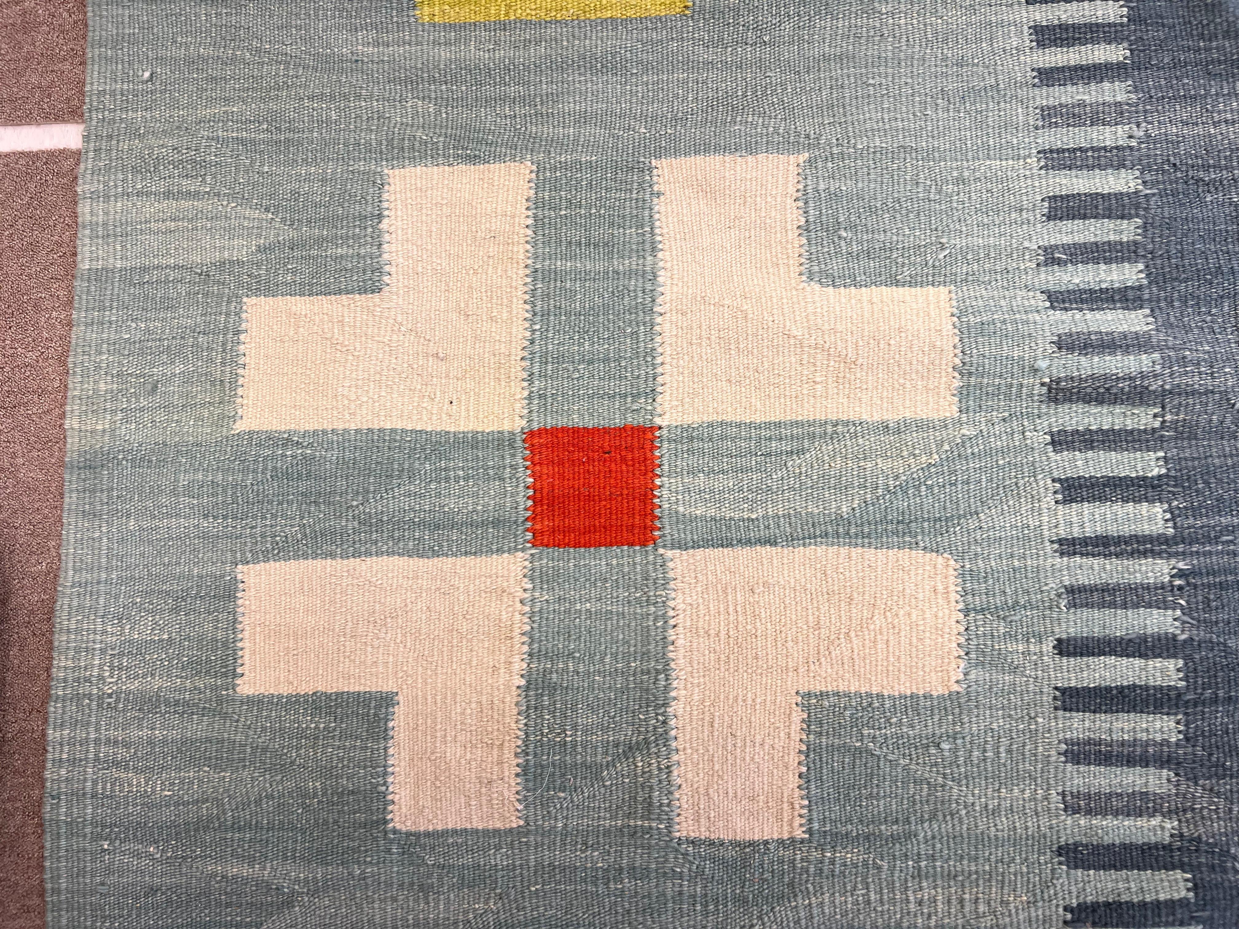 XXI secolo e contemporaneo Tappeto FlatWeave 14x14 Ft intrecciato a mano dal design scandinavo. Dimensioni e colori personalizzati disponibili in vendita