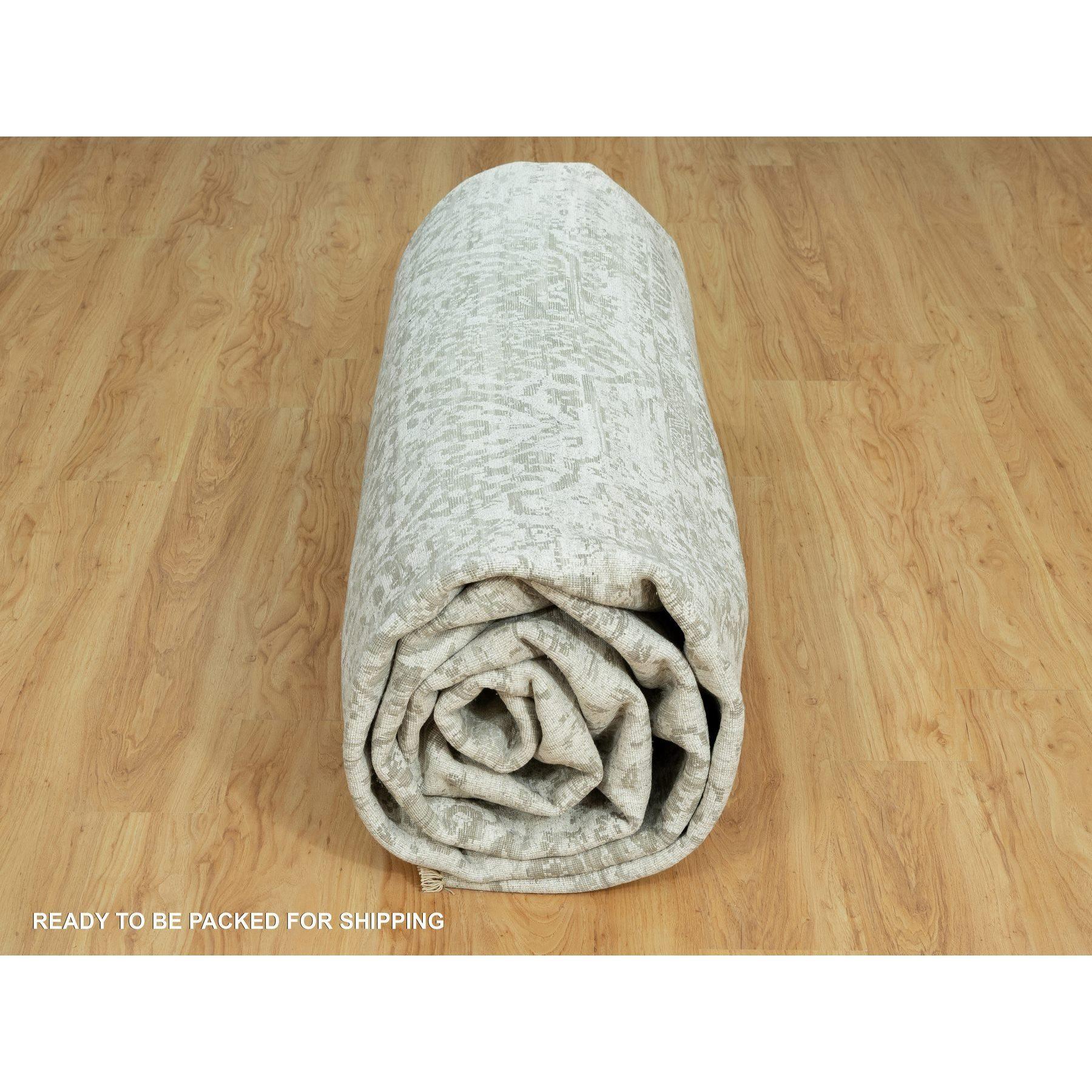 14'x14' Alfombra cuadrada gris anudada a mano con diseño persa de lana y seda rotas en venta 2