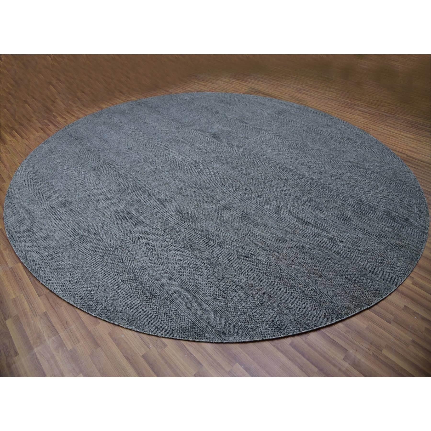 14'x14' Grauer handgeknüpfter, schlichter, moderner, grauer, runder Teppich in Grasdesign aus Wolle in Tone auf Tone (Böhmisch) im Angebot