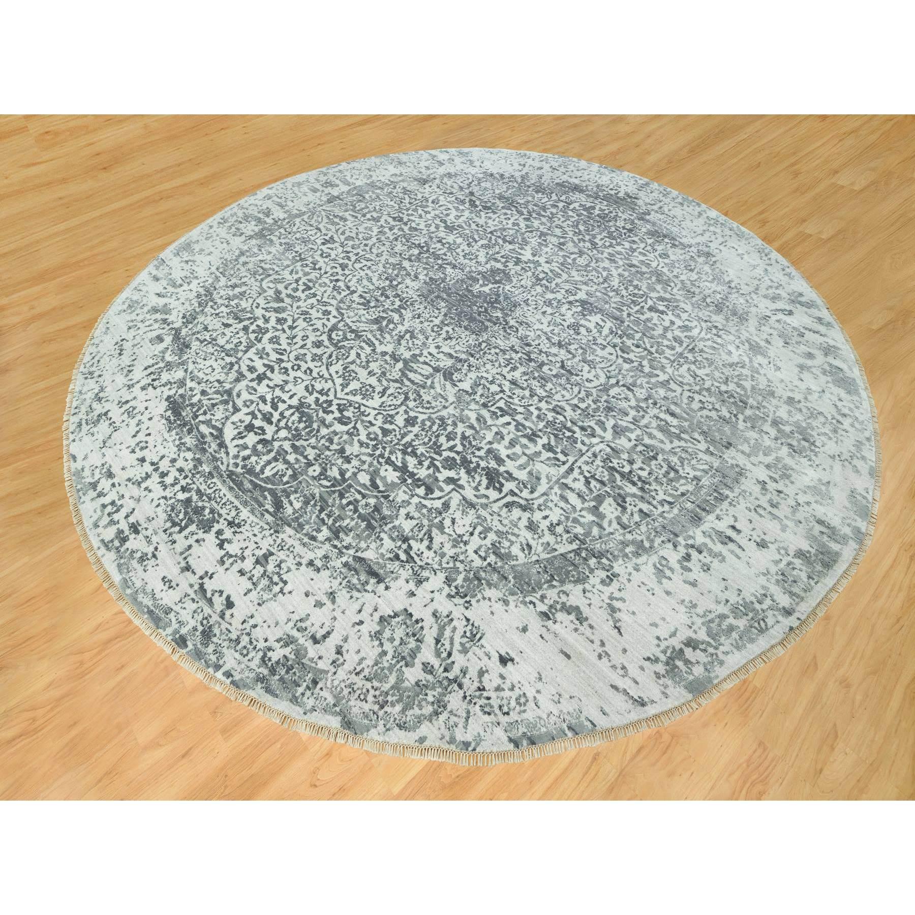 Medievale Tappeto quadrato 14'x14' Lamp Room Gray Annodato a mano in lana e seta con design zoroastriano in vendita