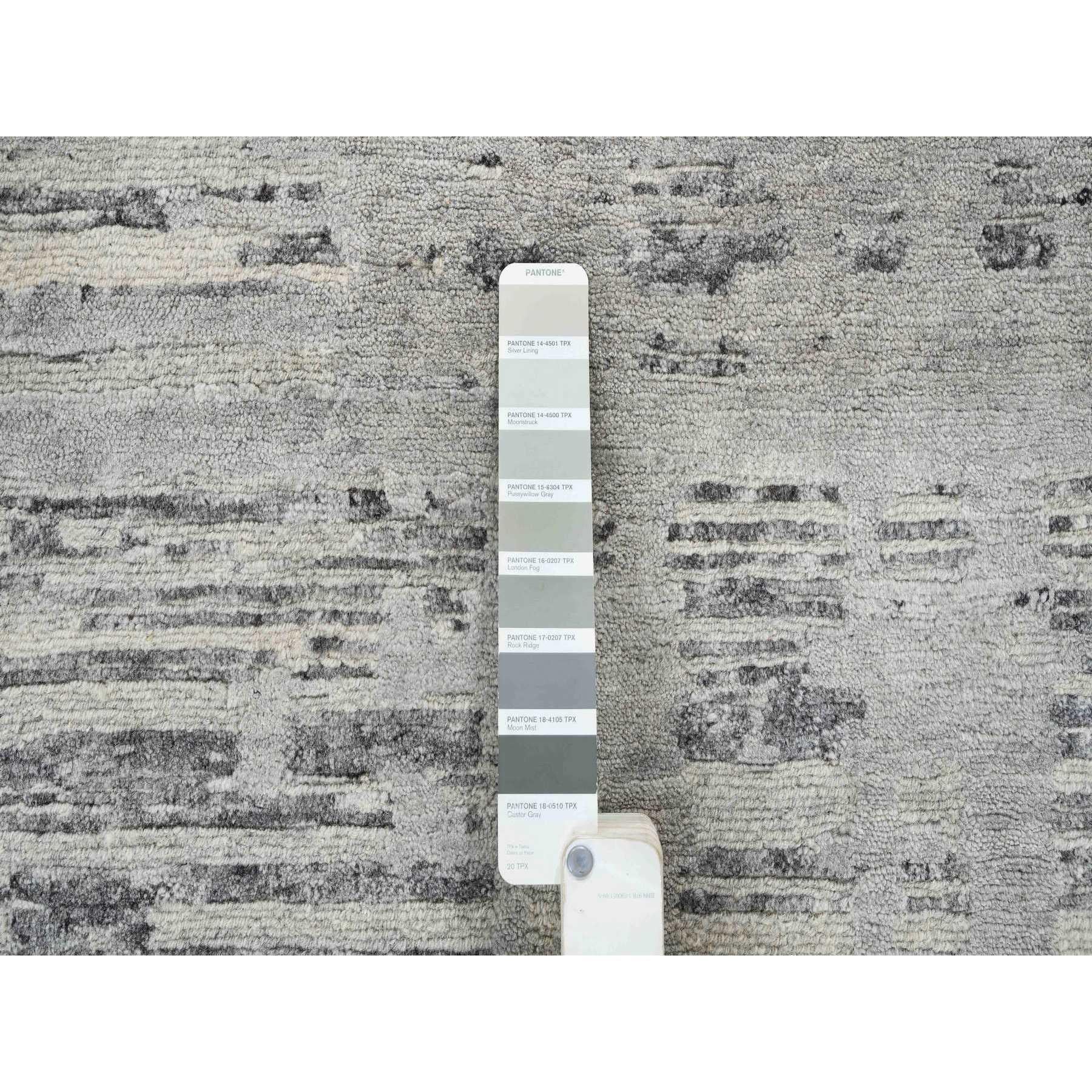 14'x14' Hellgrau, Modernes Design, Natürliche Wolle, Handgeknüpfter Quadratischer Teppich im Angebot 2