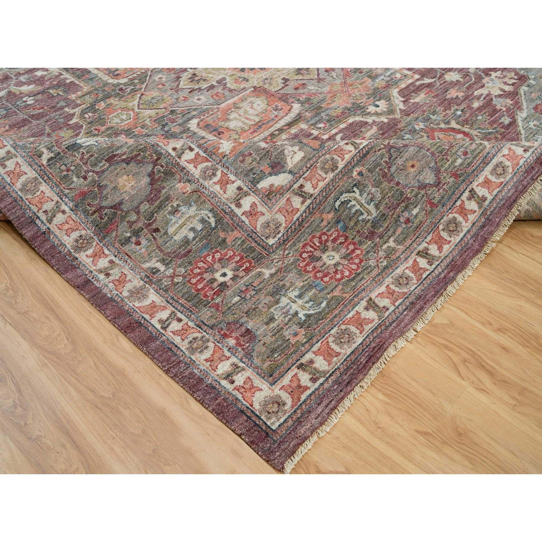 14'x14' Rosso mogano Heriz Revival annodato a mano a pelo morbido Tappeto Orientale Quadrato In condizioni Nuovo in vendita a Carlstadt, NJ