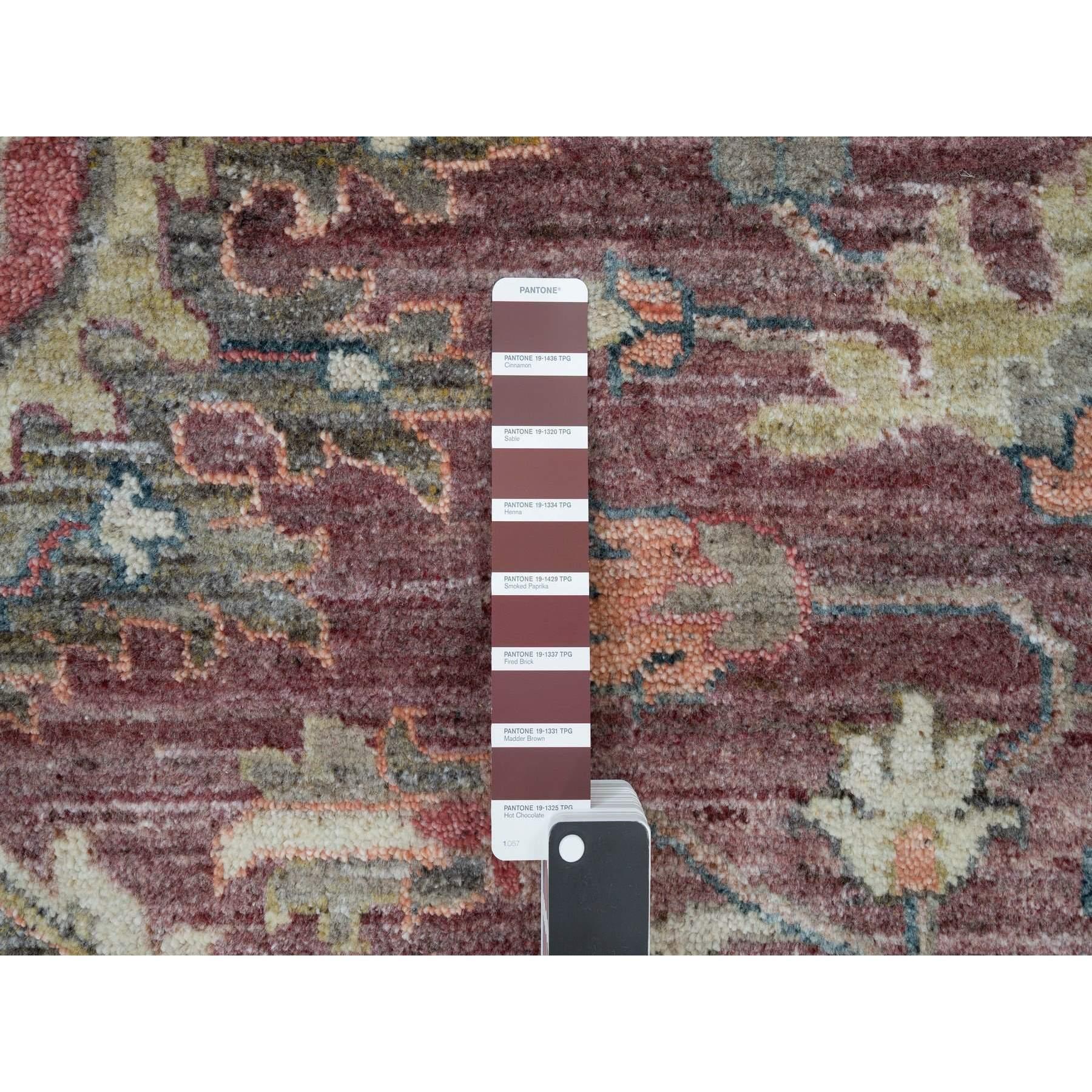 XXI secolo e contemporaneo 14'x14' Rosso mogano Heriz Revival annodato a mano a pelo morbido Tappeto Orientale Quadrato in vendita