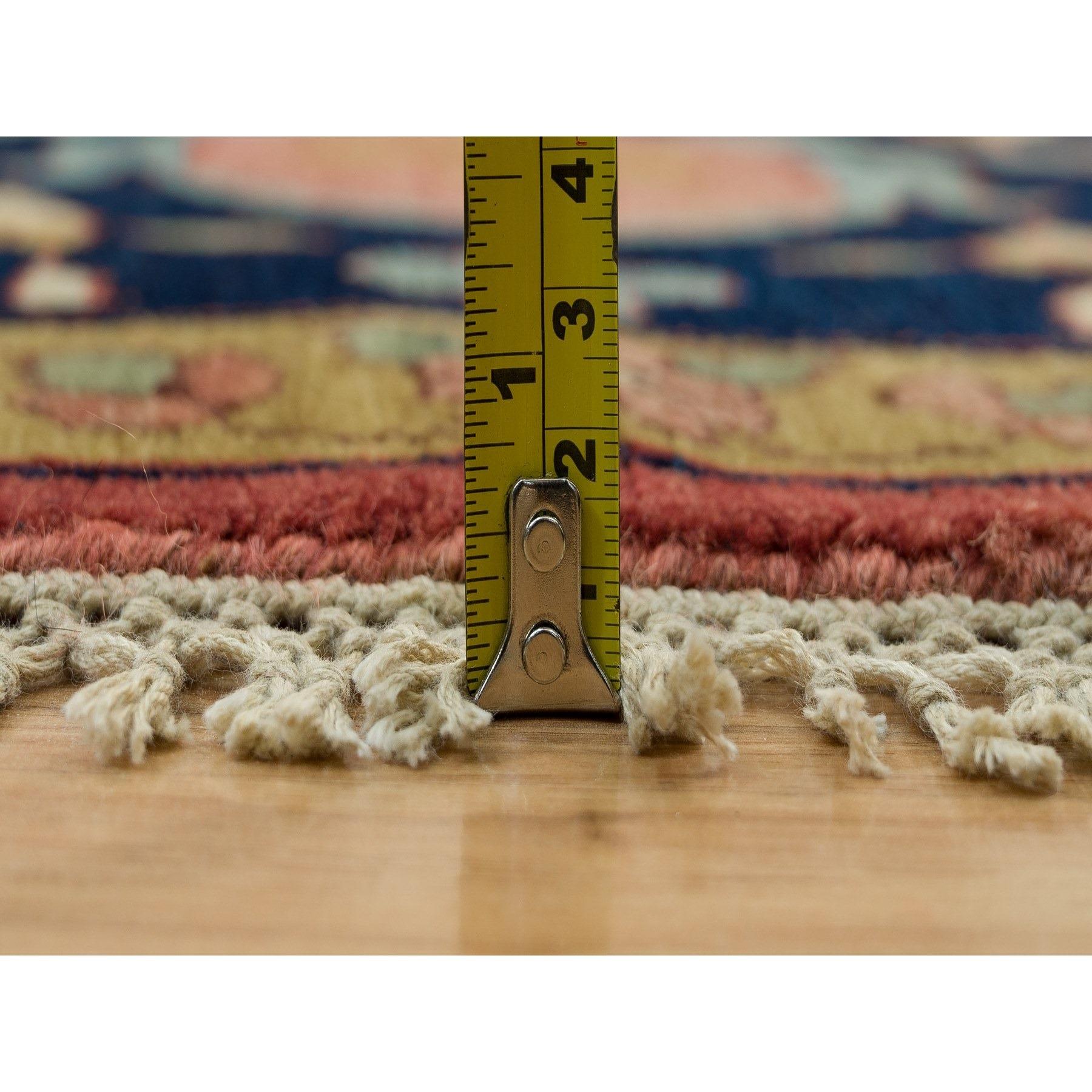 14'x14' Tapis rond en laine extra douce Heriz nouée à la main, rouge Sangria Antiquities en vente 2