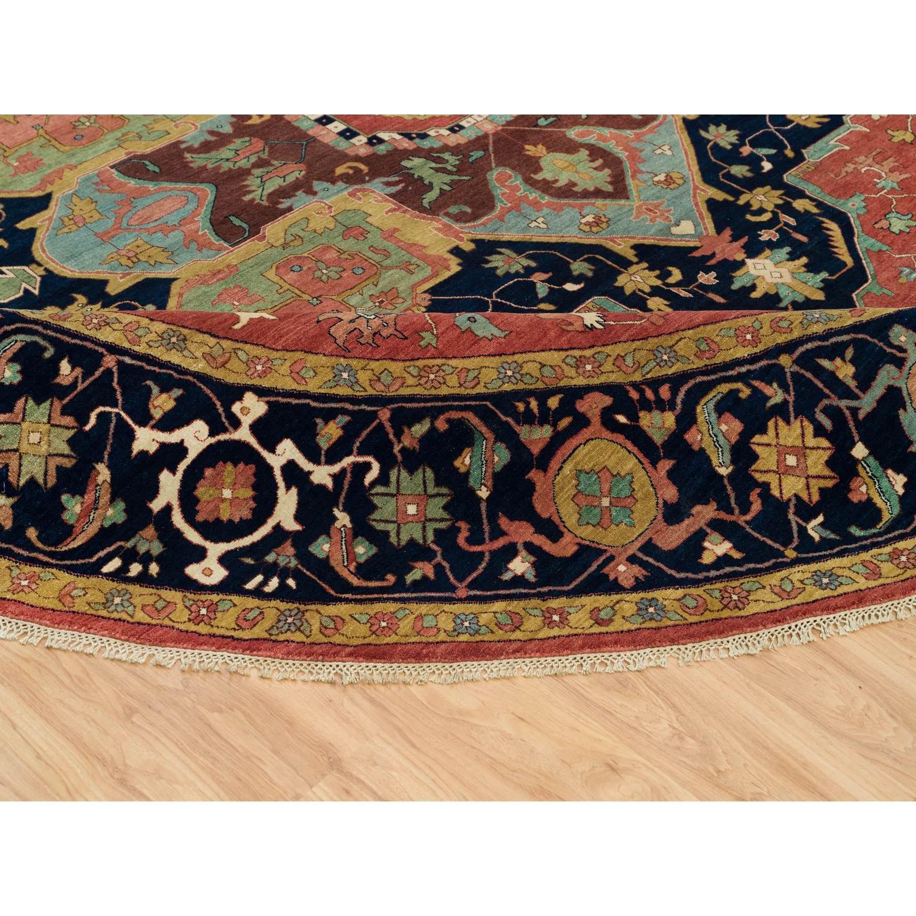14'x14' Tapis rond en laine extra douce Heriz nouée à la main, rouge Sangria Antiquities Neuf - En vente à Carlstadt, NJ