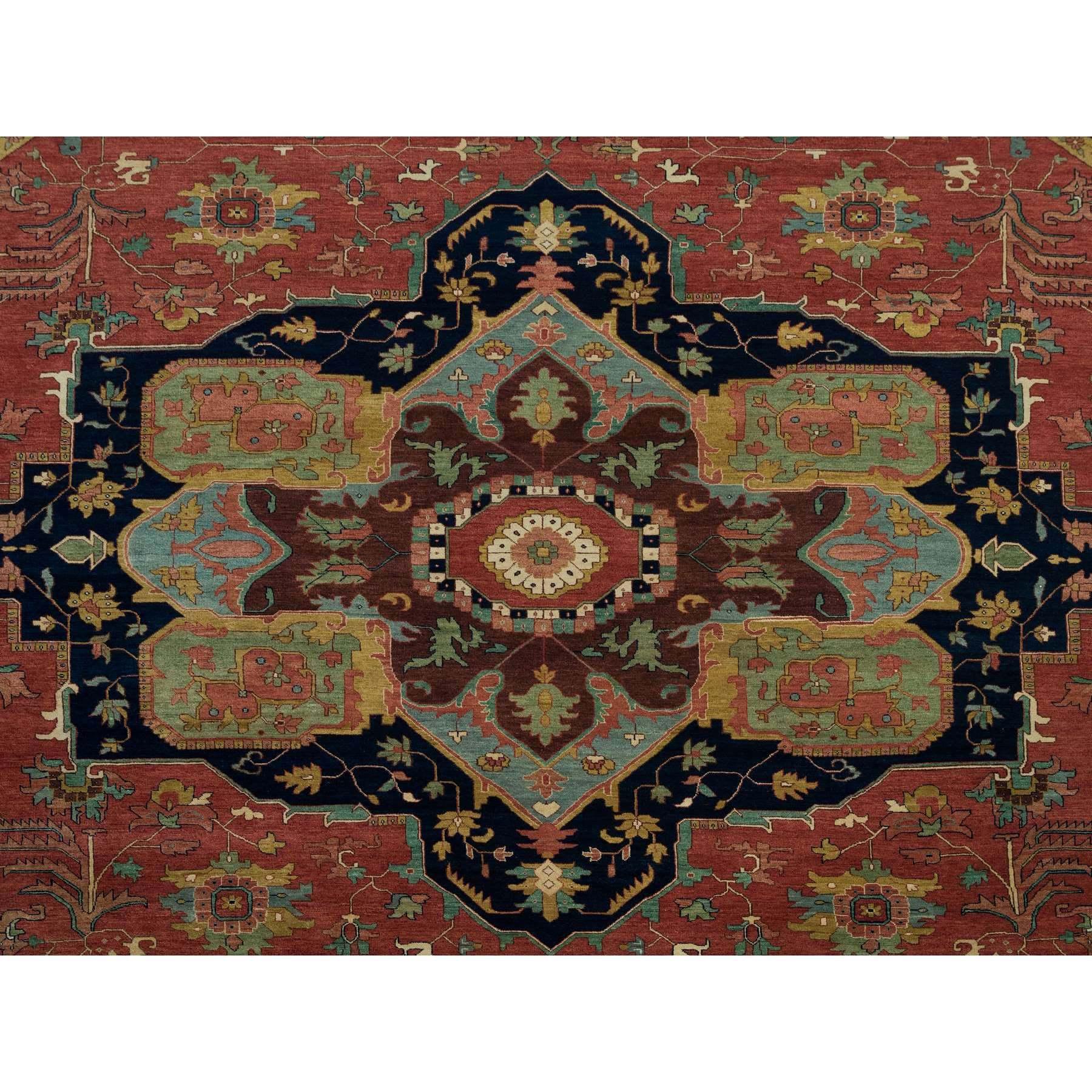 Laine 14'x14' Tapis rond en laine extra douce Heriz nouée à la main, rouge Sangria Antiquities en vente