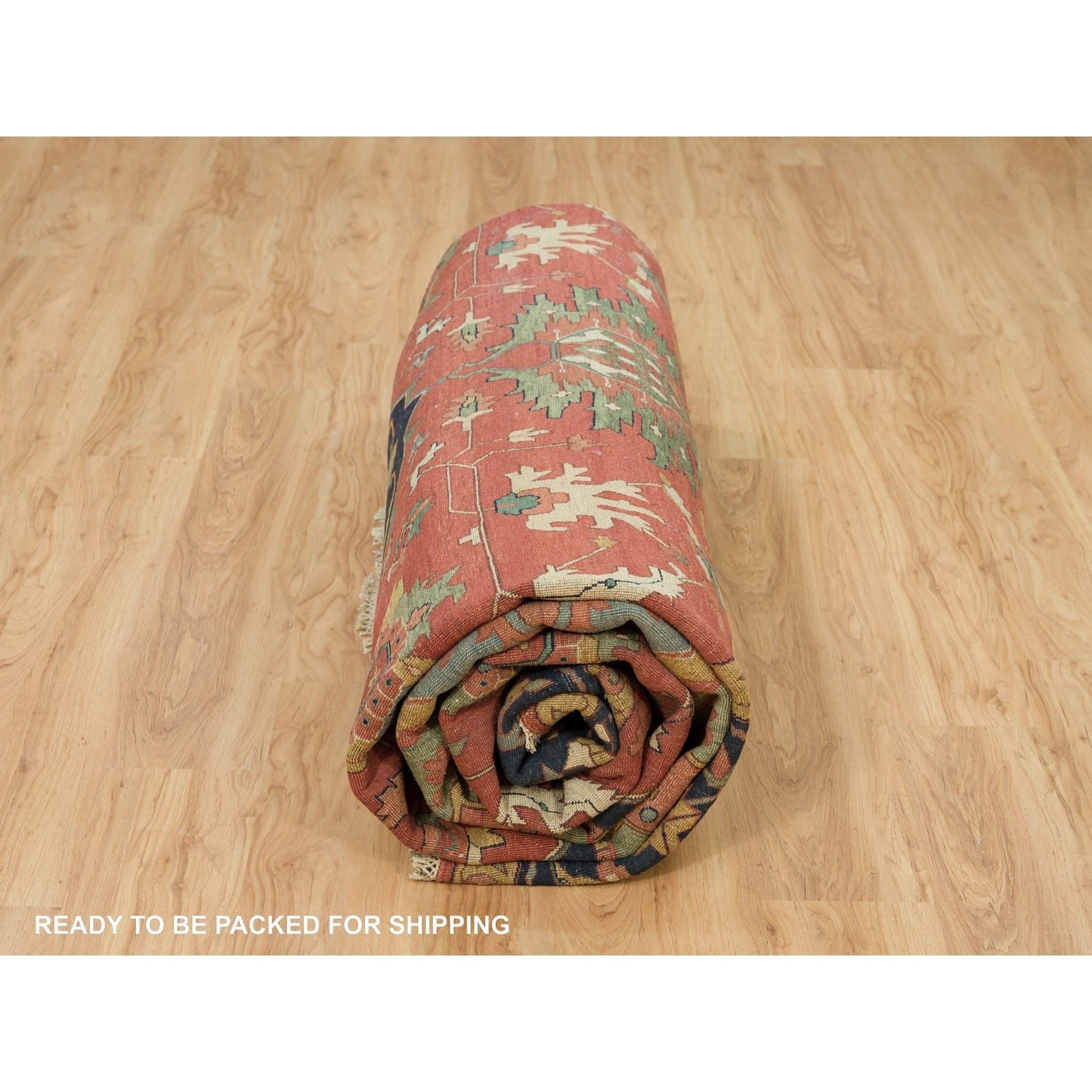 14'x14' Tapis rond en laine extra douce Heriz nouée à la main, rouge Sangria Antiquities en vente 1