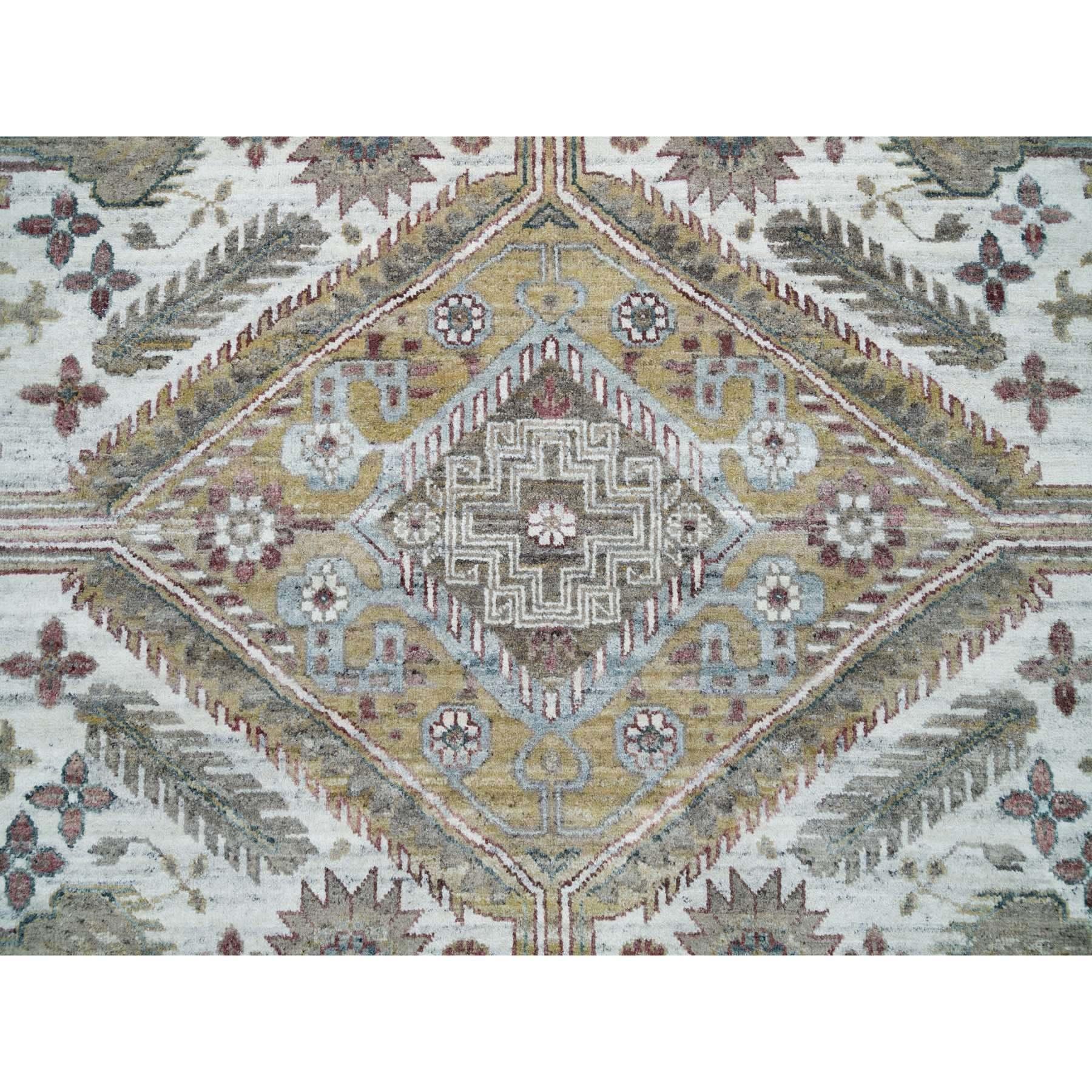 Tapis carré blanc fumé noué à la main à bordure de rosettes uniques de fleurs 14'x14' en vente 1