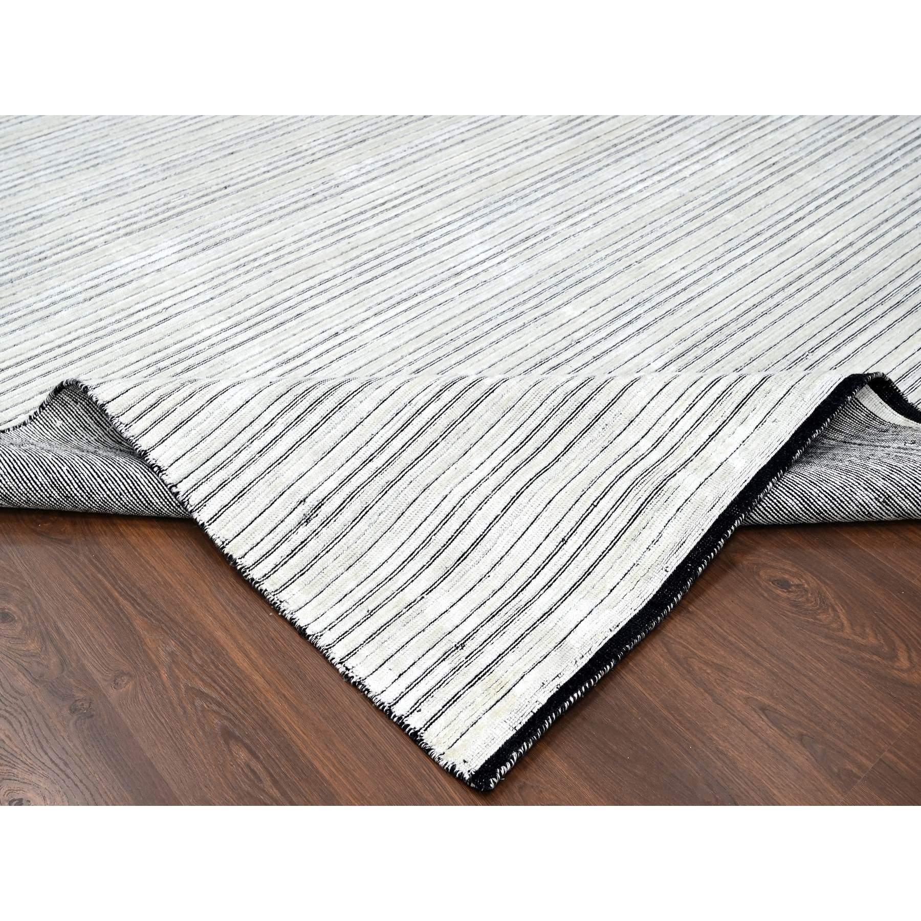 Tapis moderne surdimensionné 14'x16' Laine et soie blanche et noire, tissé à la main Neuf - En vente à Carlstadt, NJ