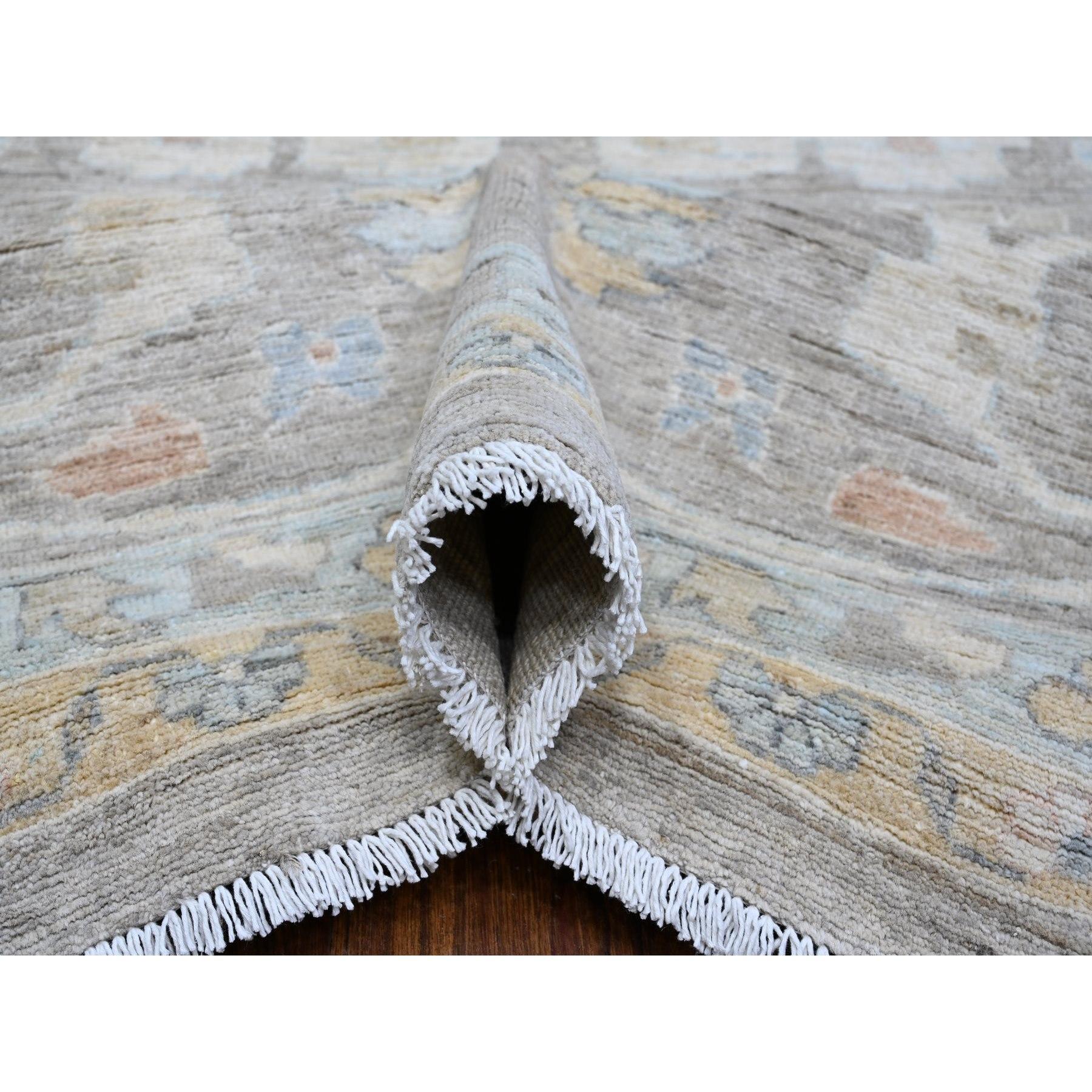 Noué à la main 14'x17' Tapis oriental surdimensionné Cloud Gray Fine Peshawar with Mahal Design en vente