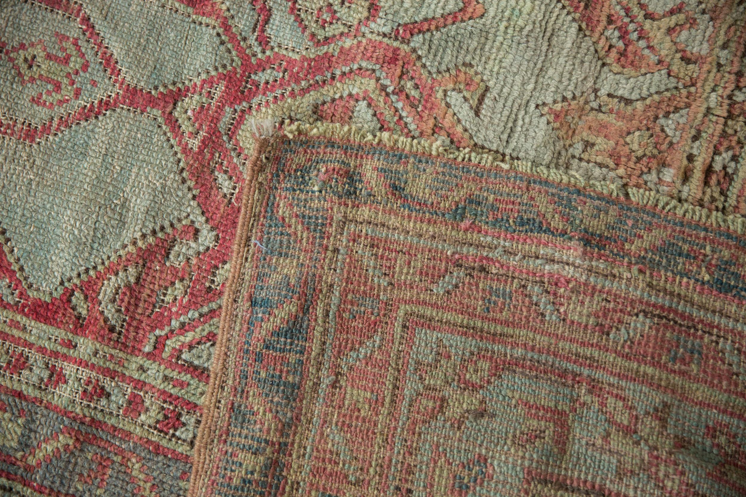 Vintage Oushak Carpet In Good Condition For Sale In Katonah, NY