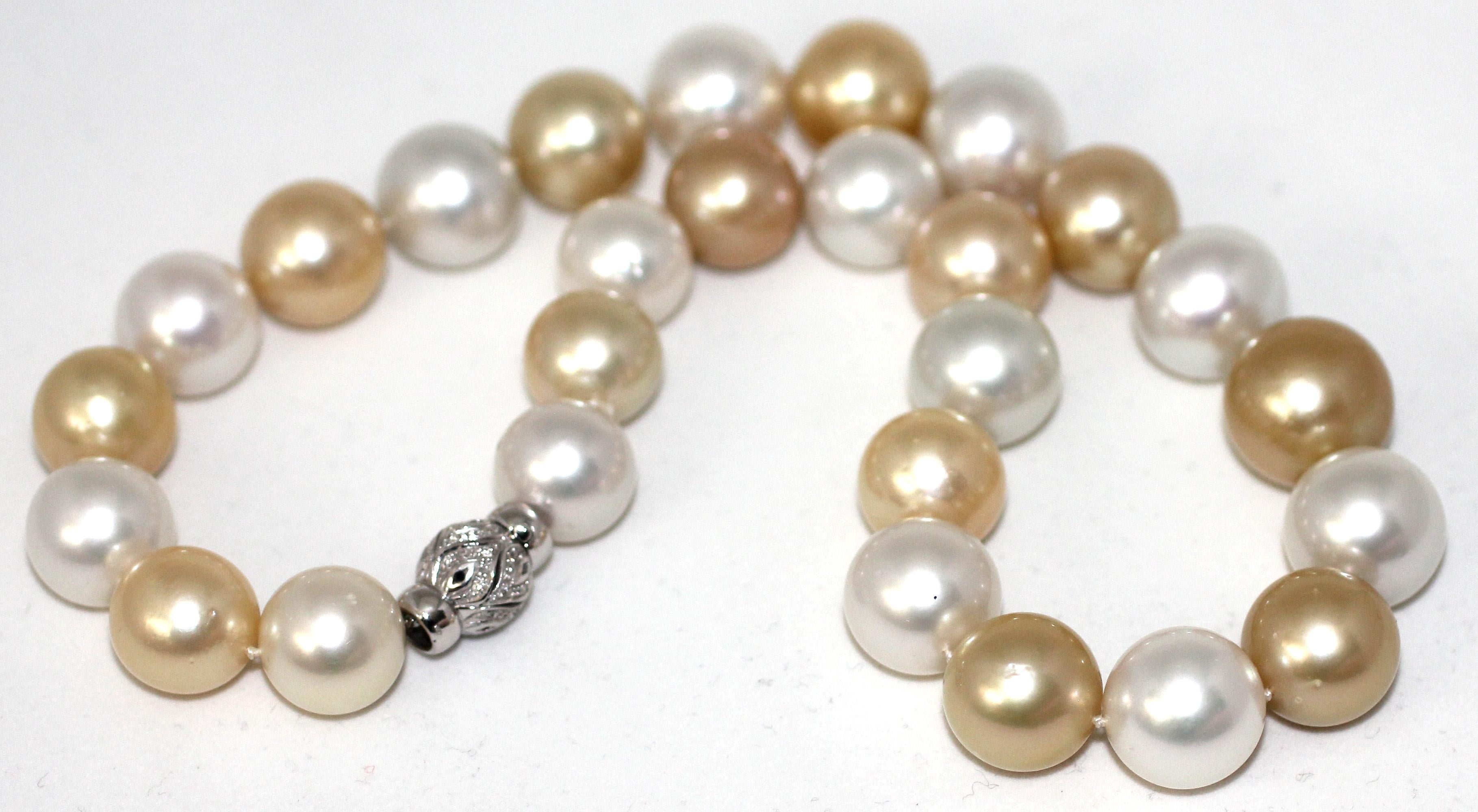 Contemporary Hakimoto 17x14 mm White & Golden South Sea Pearl Necklace For Sale