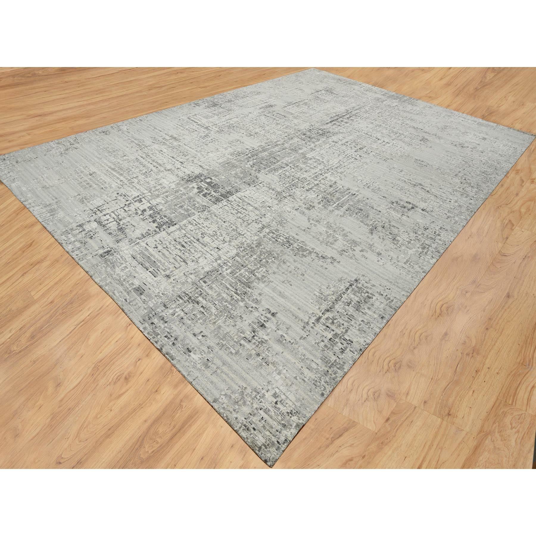 Indian 14'x20' Light Gray Hand Knotted Modern Undyed Natural Wool Oversized Rug For Sale