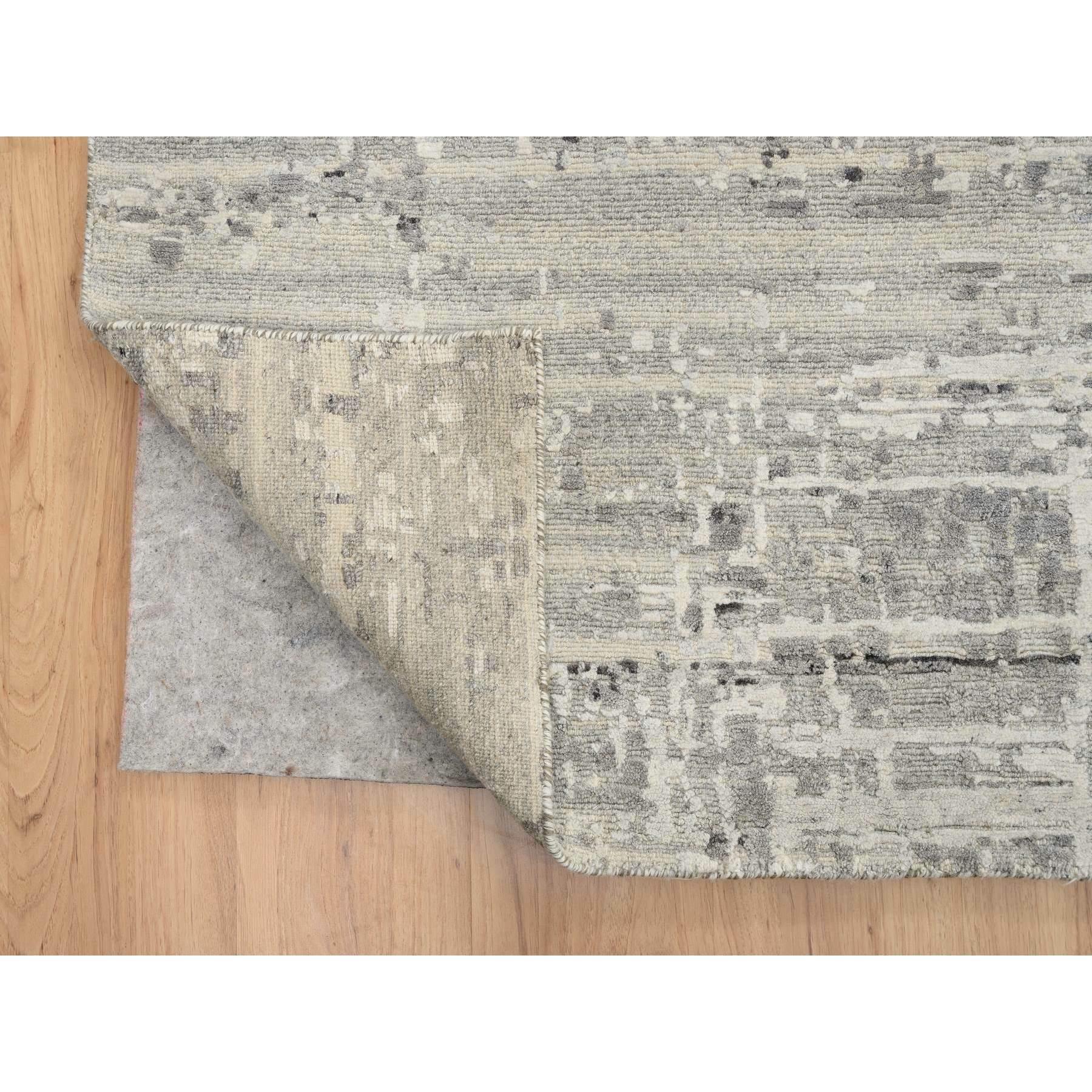 Hand-Knotted 14'x20' Light Gray Hand Knotted Modern Undyed Natural Wool Oversized Rug For Sale