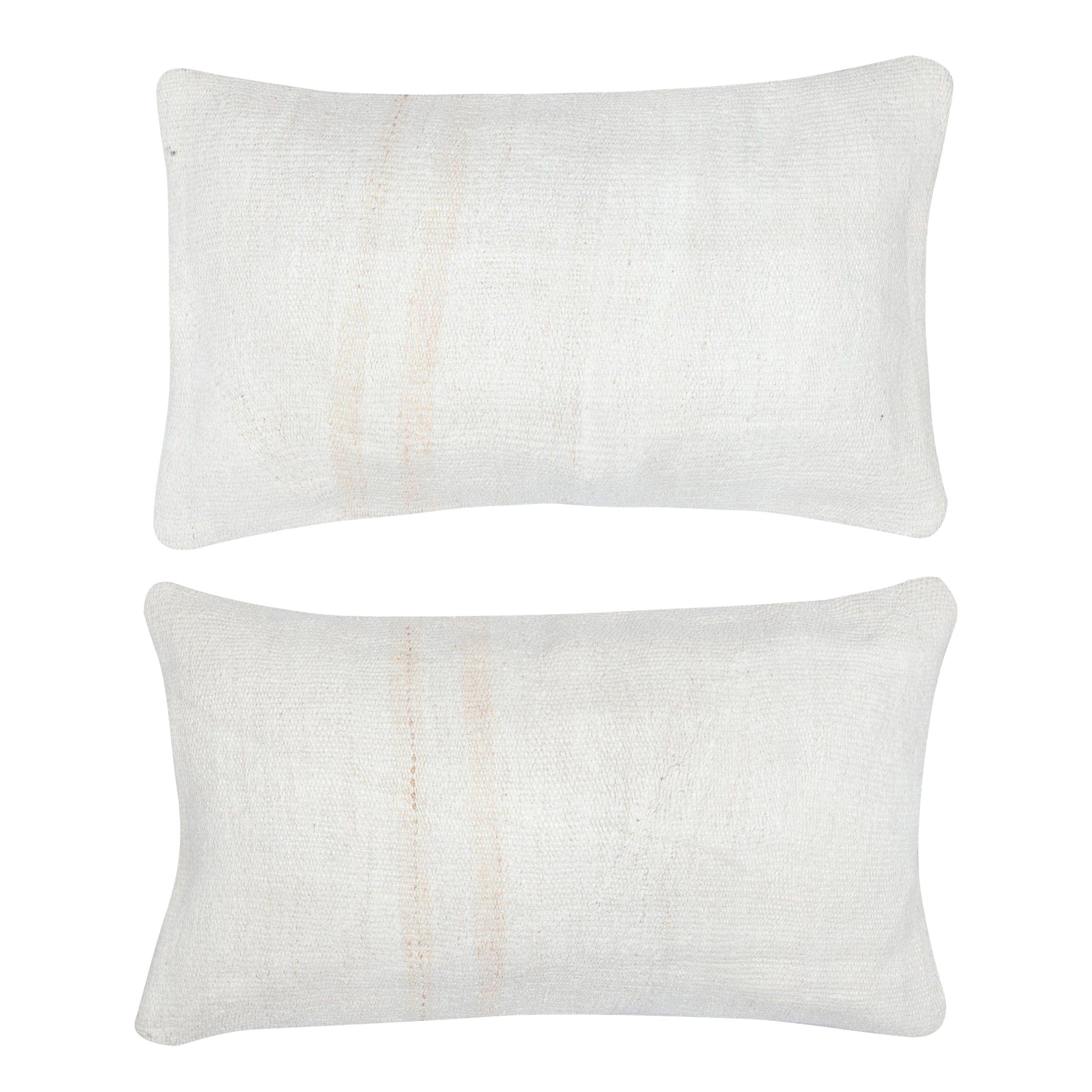 SET DI 2 COPRICUSCINI FATTI A MANO 14 "x24" - Copricuscini fatti a mano. Fodere per cuscini lombari in kilim vintage