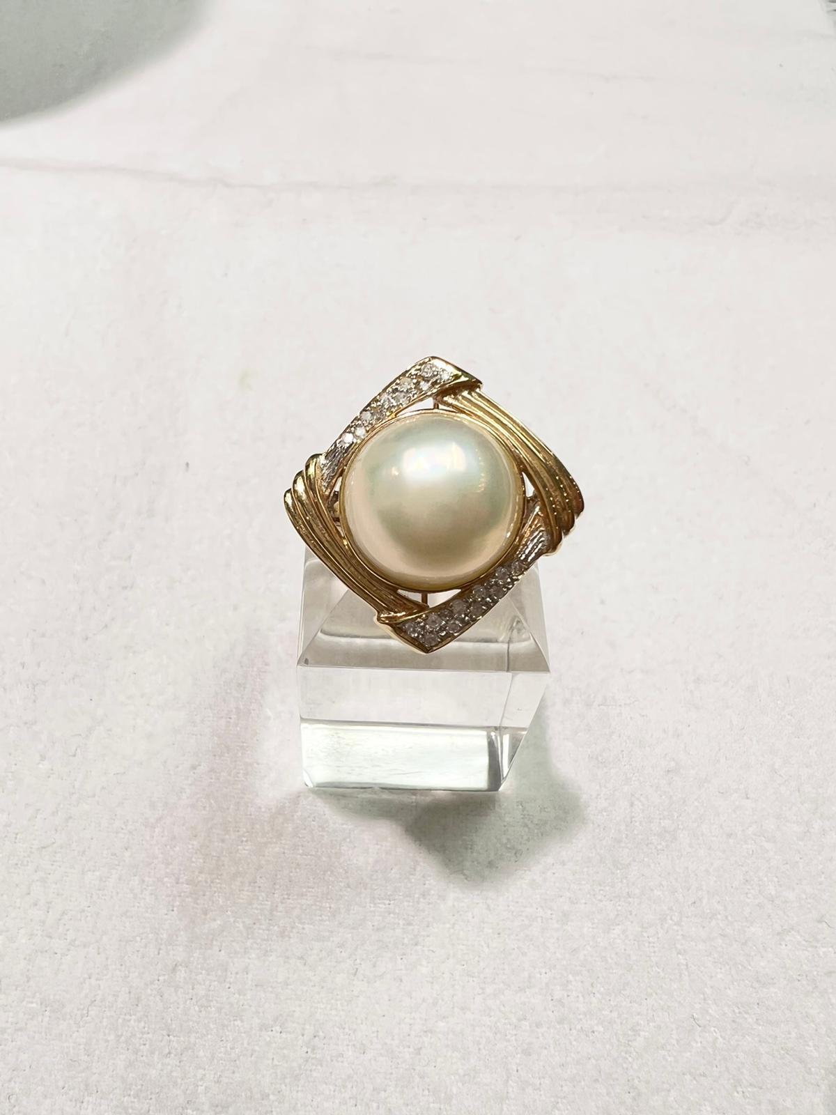 Mabe Pearl with 14k Yellow Gold Ring with Diamonds For Sale 2