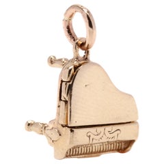 14Y Piano Charm