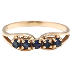 14Y Sapphire 5 Stone Band
