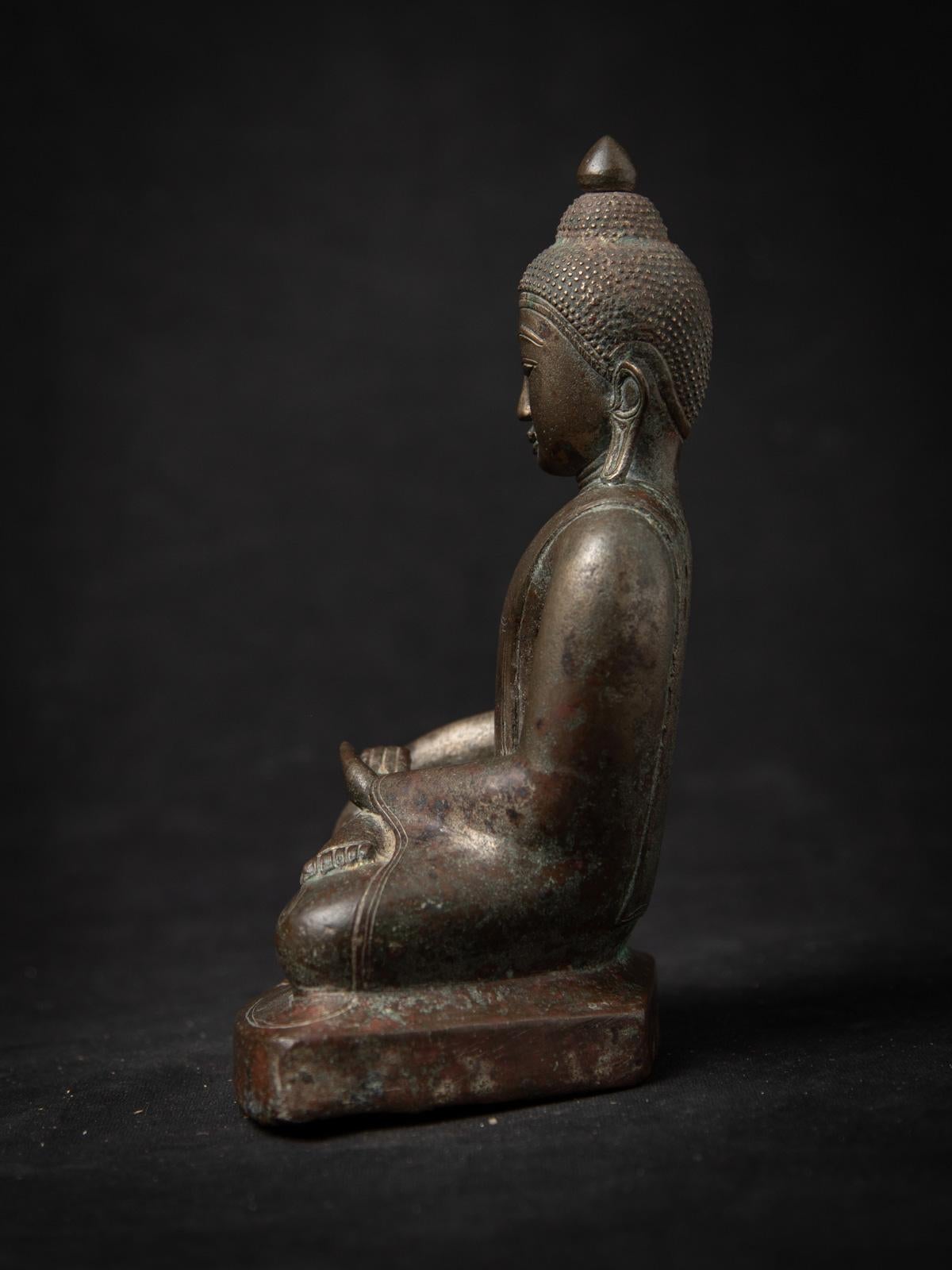 15-16e siècle Bouddha Ava de Birmanie en bronze ancien Bon état à DEVENTER, NL