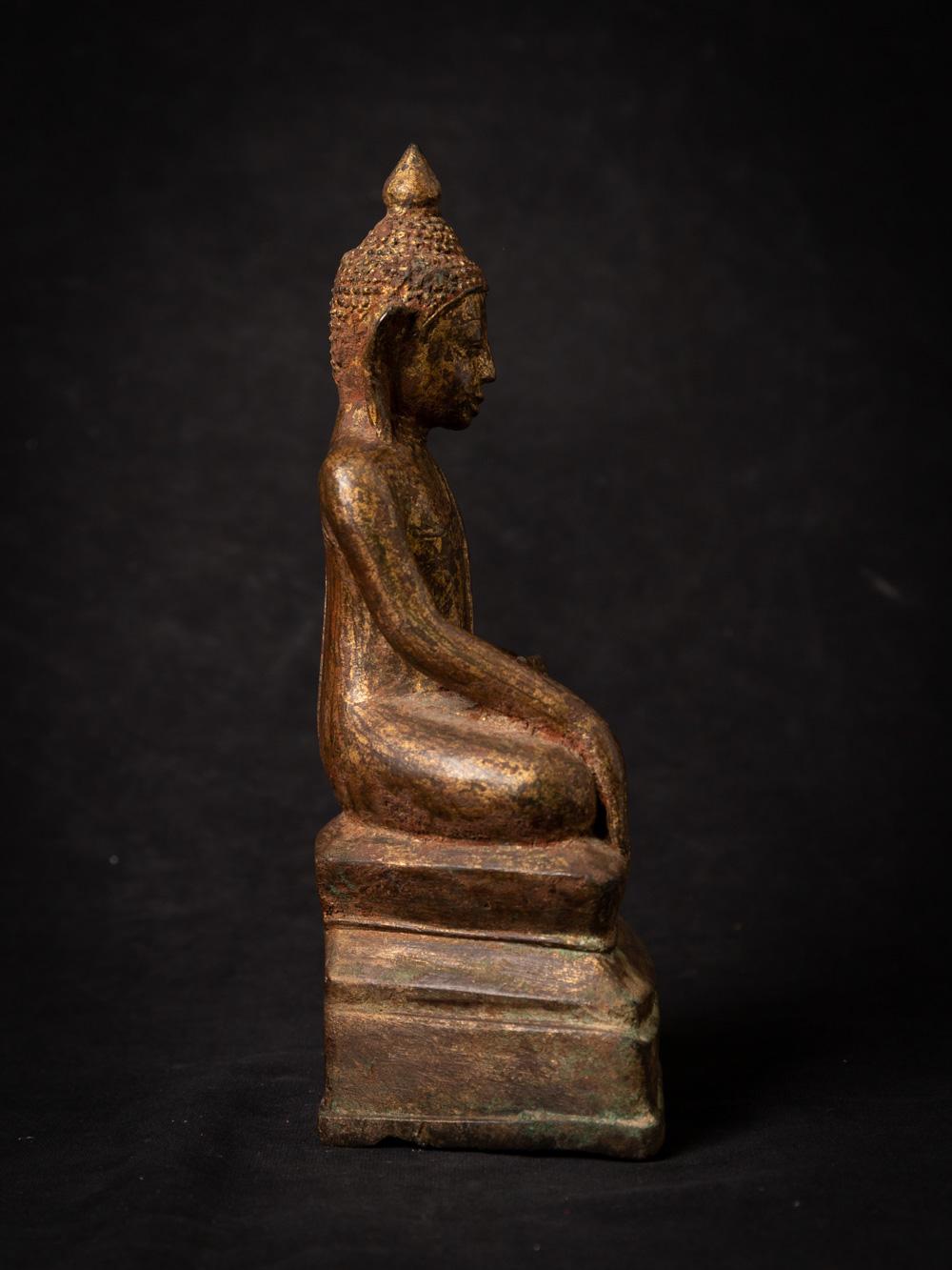 Bronze 15-16th century antique bronze Burmese Buddha statue in Bhumisparsha Mudra For Sale
