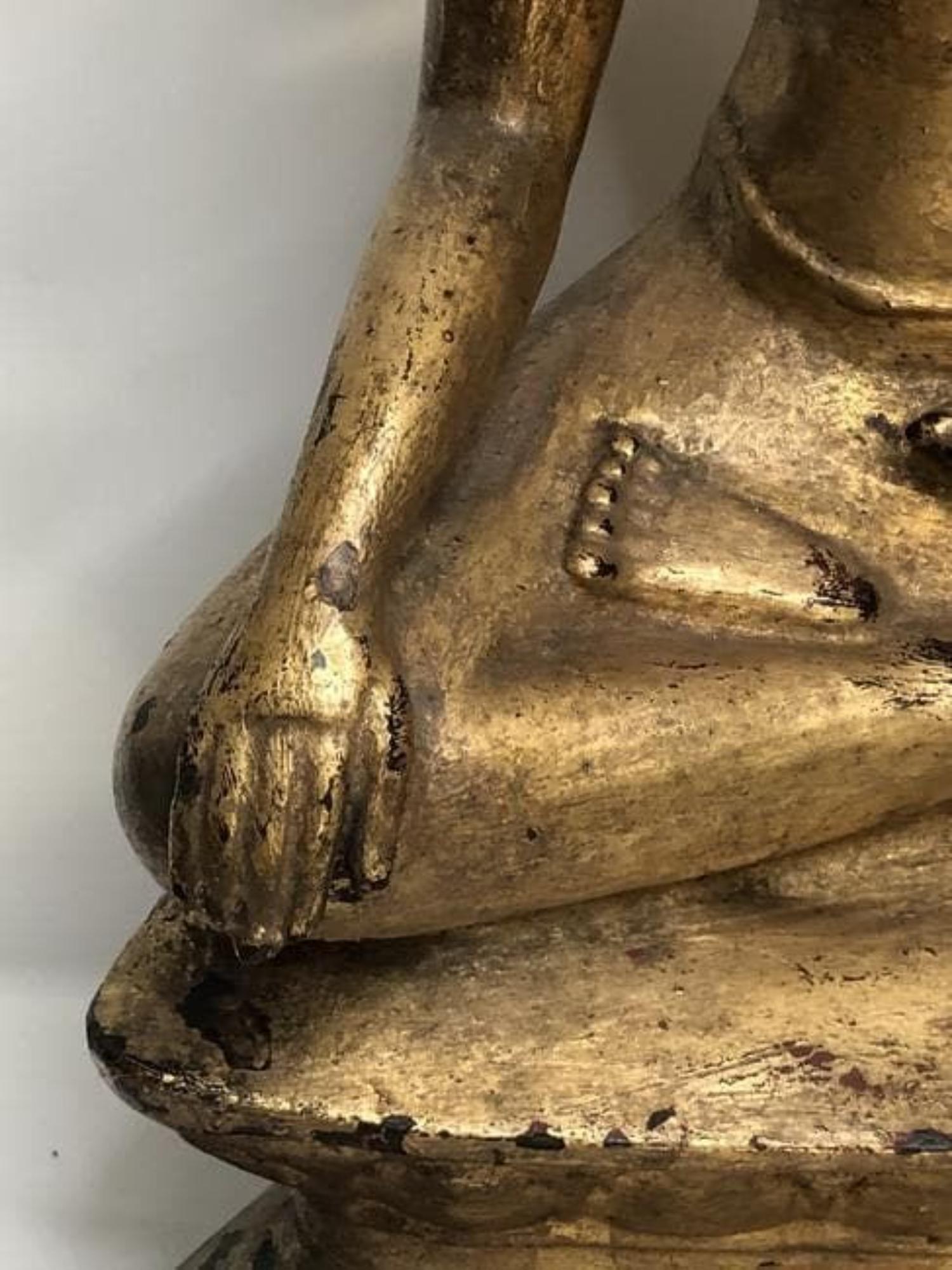 15-16th Century Bronze Guild Thai Buddha For Sale 2