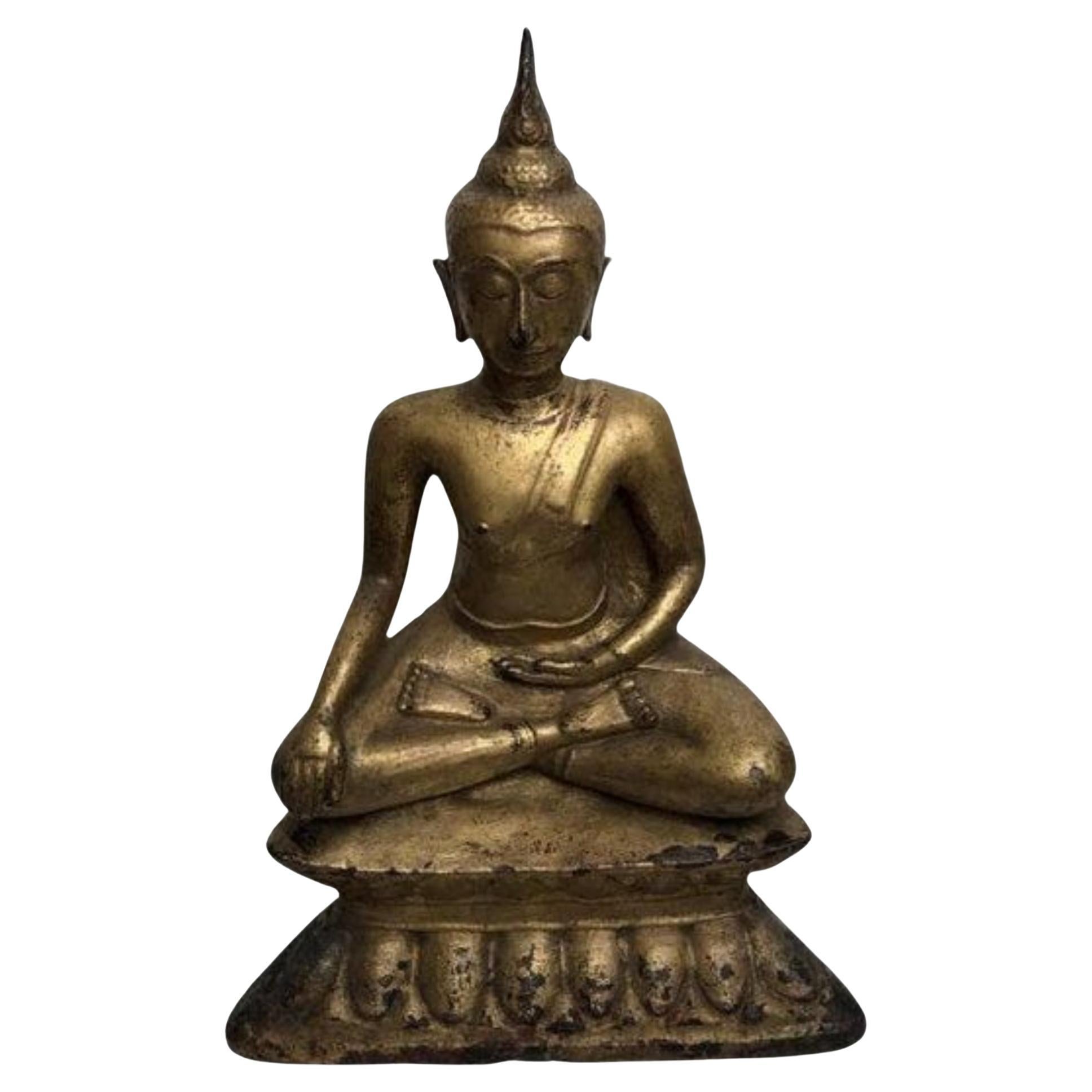 15-16th Century Bronze Guild Thai Buddha For Sale