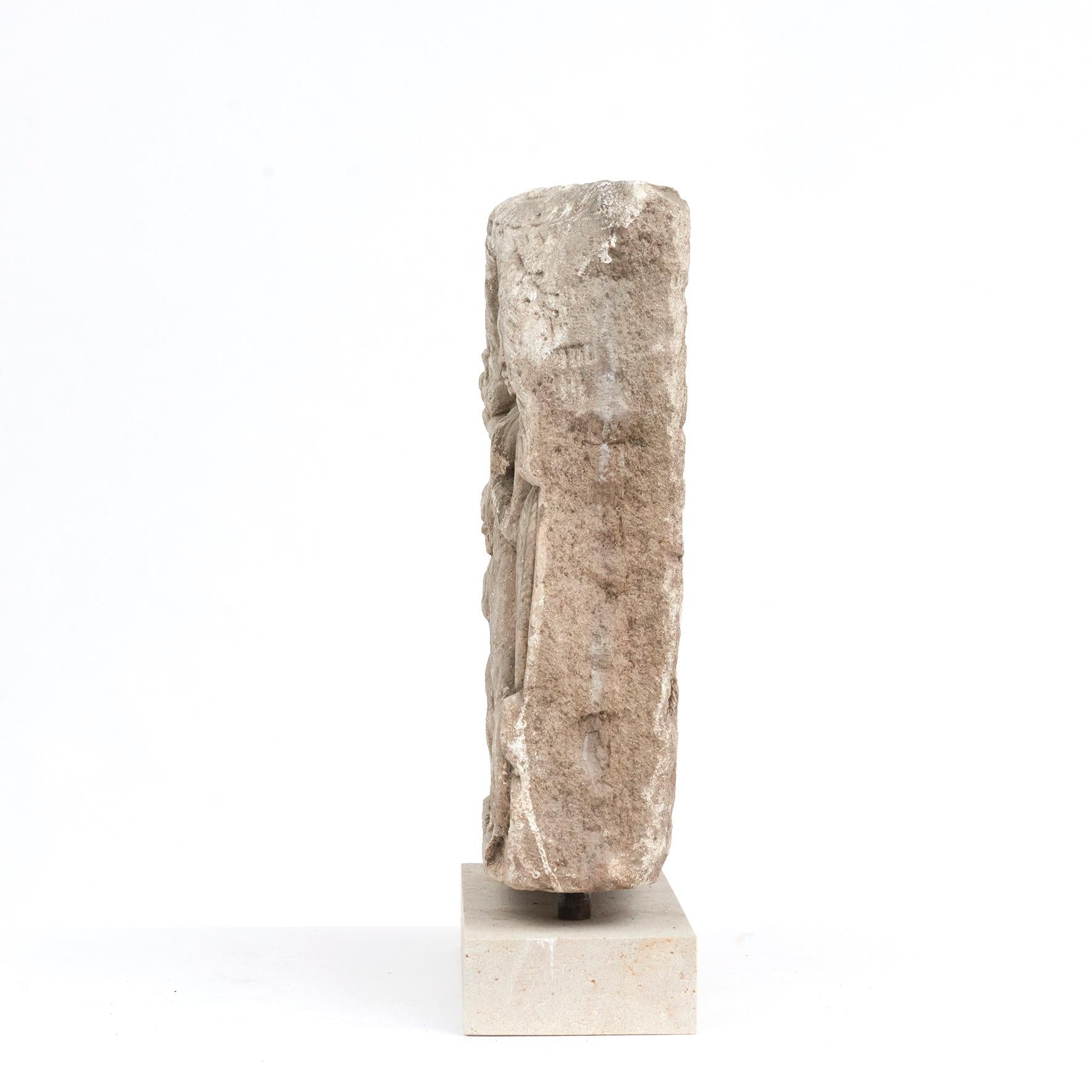 15-16th Century Sandstone Standing Buddha Sculpture In Good Condition For Sale In Kastrup, DK