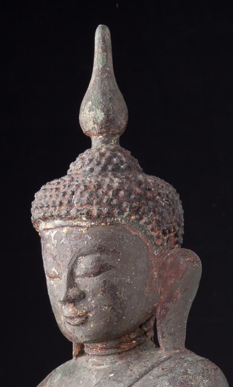 15-16th century special bronze Ava Buddha statue from Burma - Original Buddhas For Sale 6