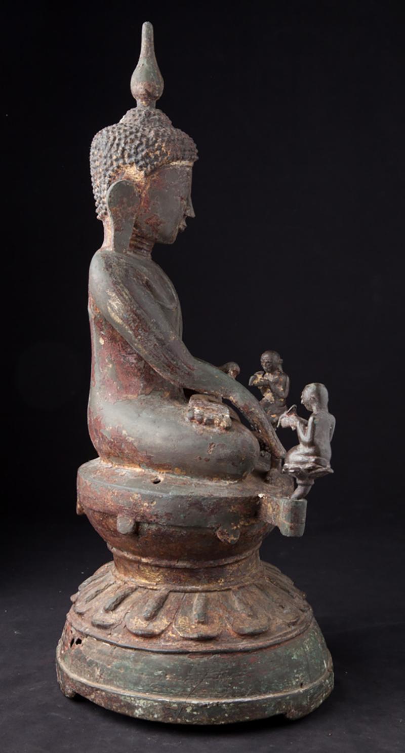 Bronze statue spéciale d'Ava Bouddha de Birmanie du 15e-16e siècle en vente