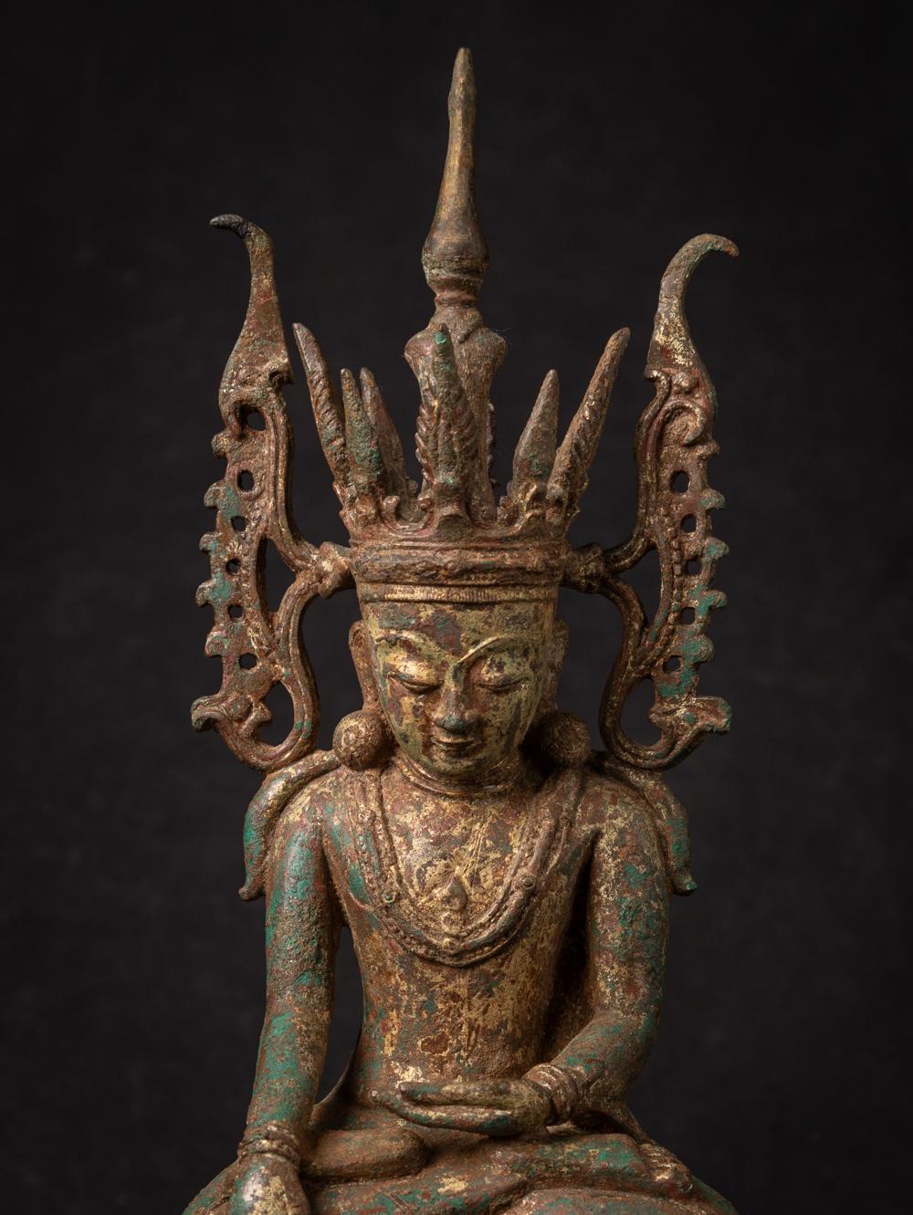 Bronze 15-16th century Very special antique bronze Burmese Buddha statue from Burma For Sale
