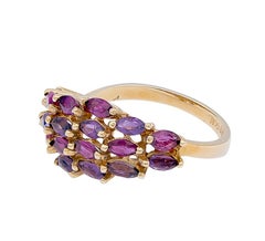 Ring aus Gold mit 15- 18 mq Saphiren und Gold