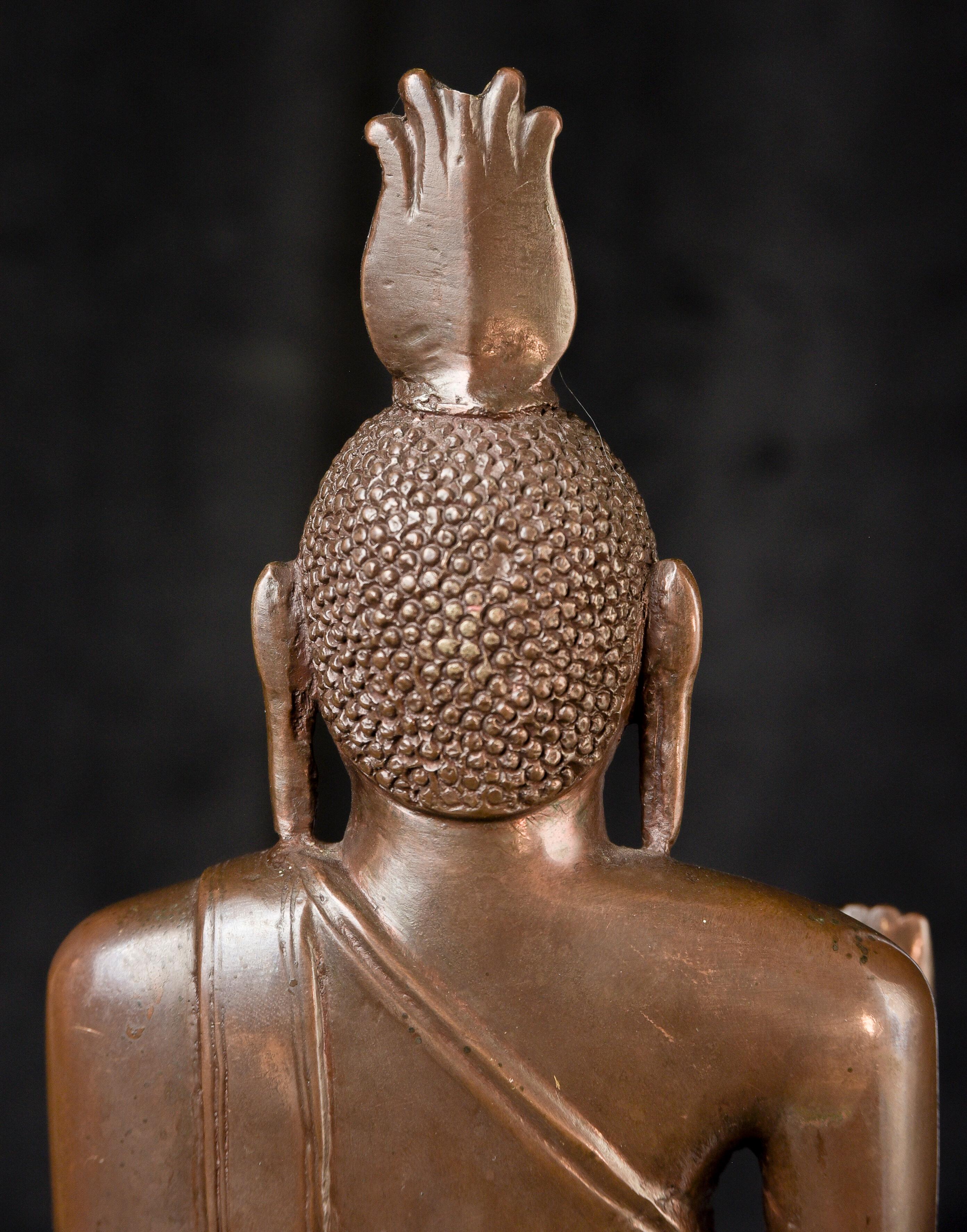 15-18ème siècle Royaume divisé de Sri Lanka/Kandy Bronze - Bouddha très spécial, 10293 en vente 5