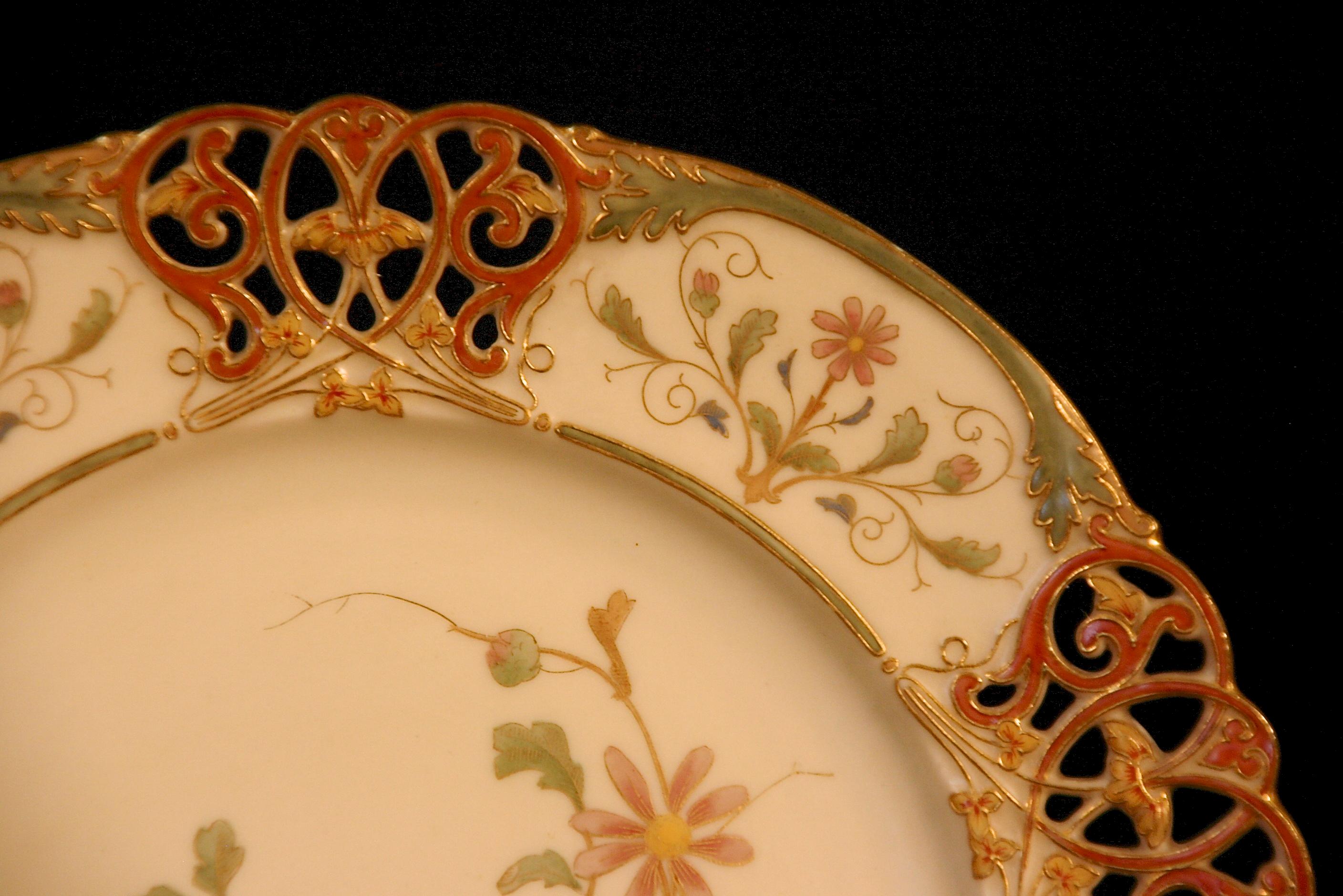 Hand-Painted 15 19th Century Royal Worcester Reticulated Botanical Plates For Sale