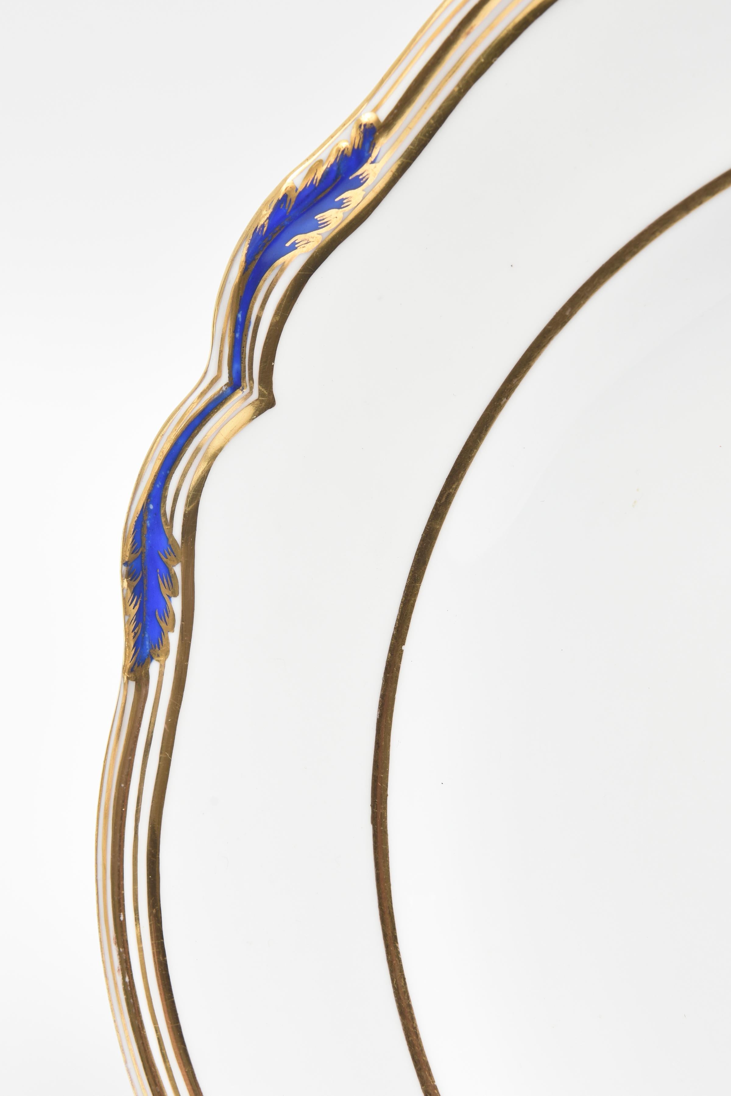 Hand-Crafted 15 Antique Cobalt and Gold Dinner Plates, Spode, England Scalloped Shape Edge