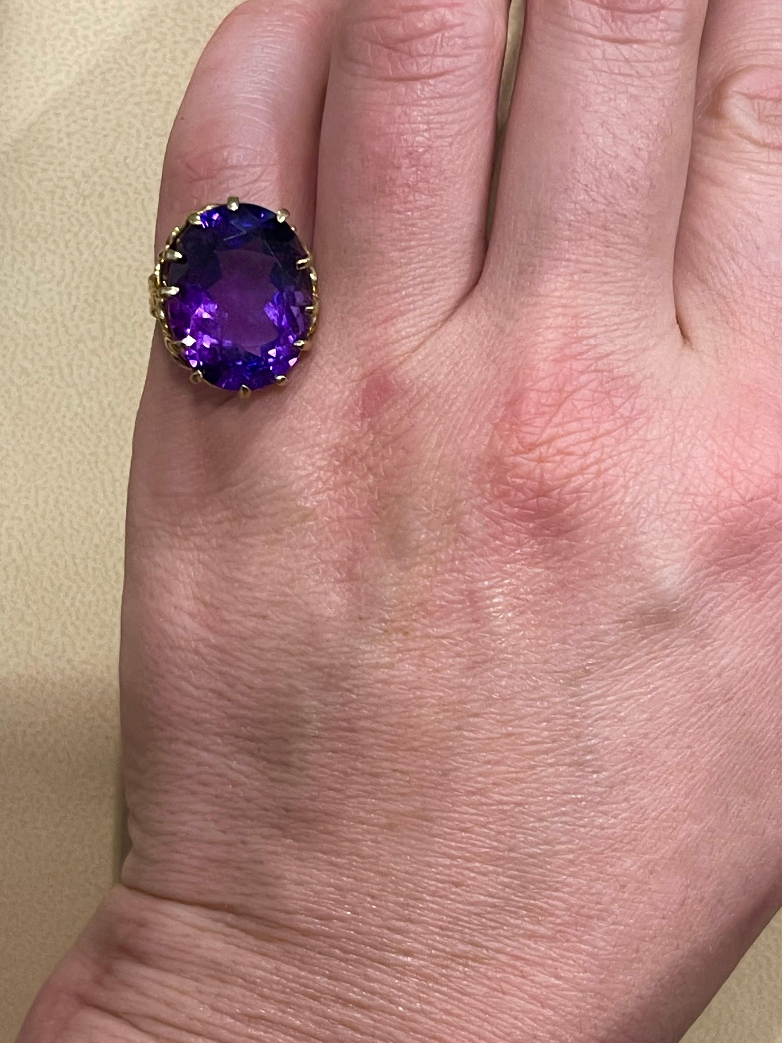 15 Carat Amethyst Cocktail Ring in 14 Karat Yellow Gold For Sale 11