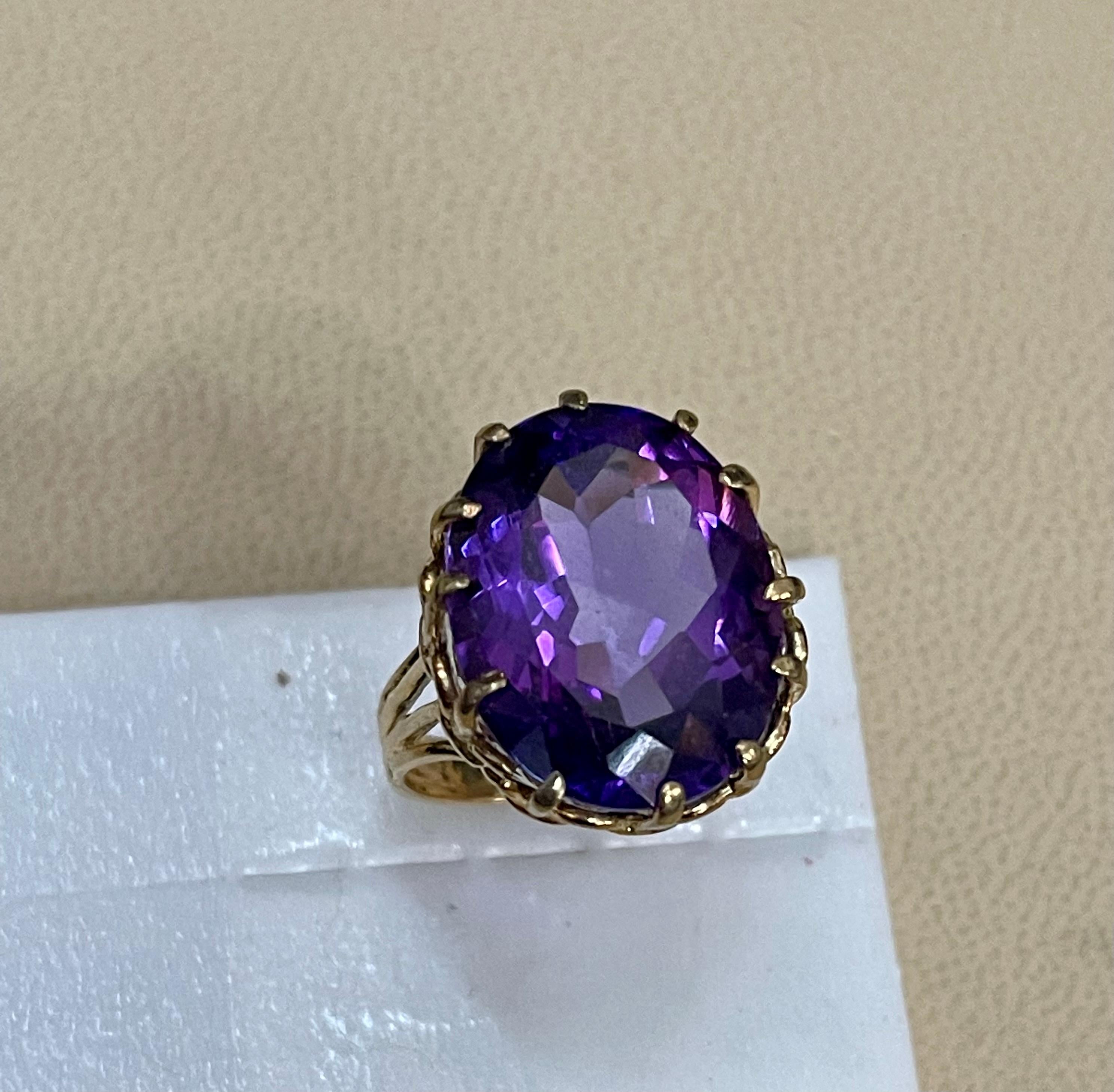 15 Carat Amethyst Cocktail Ring in 14 Karat Yellow Gold For Sale 5