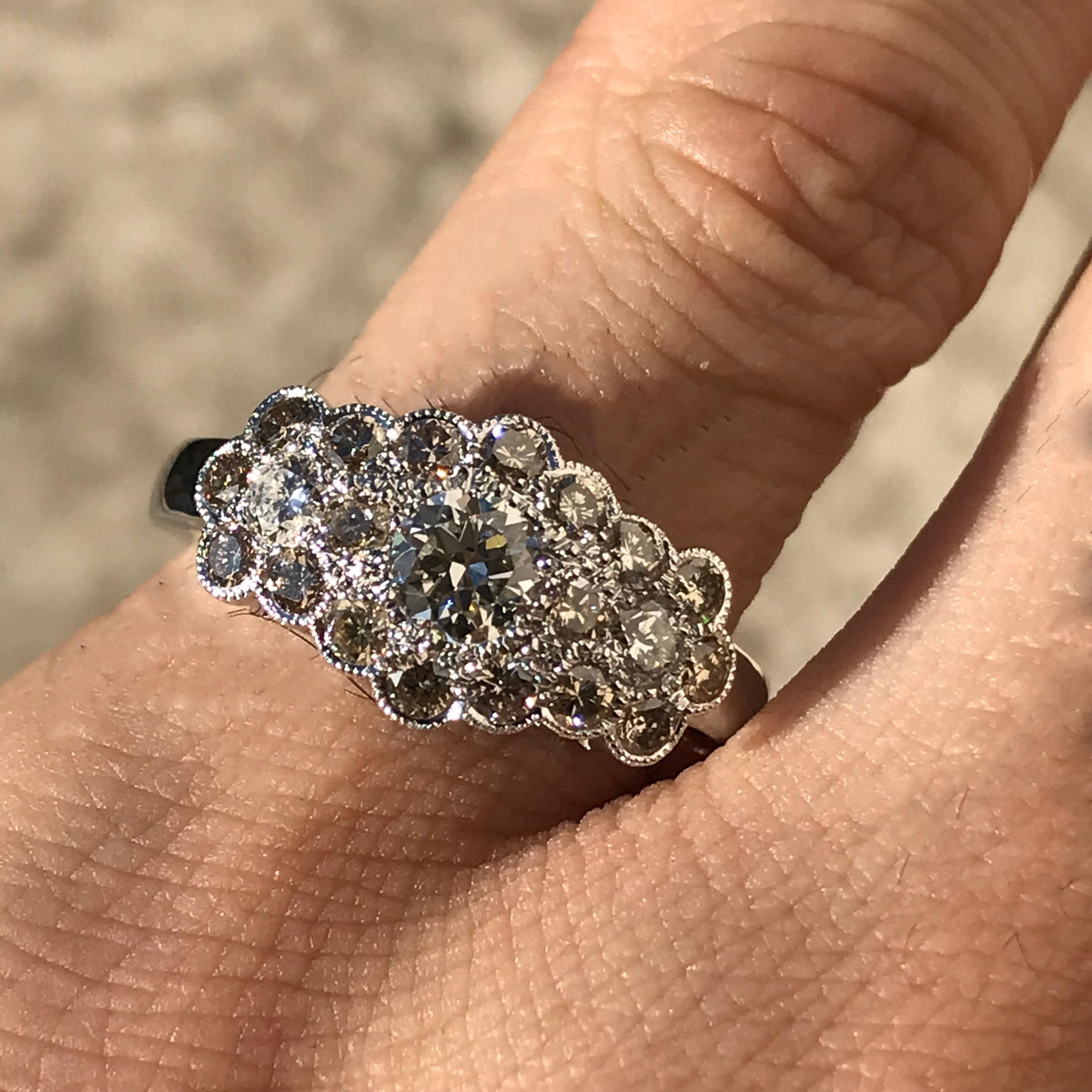 Ungefähr 1,5 Karat, Diamant-Pflaster-Ring 14 Karat Weißgold, Ben Dannie (Moderne) im Angebot