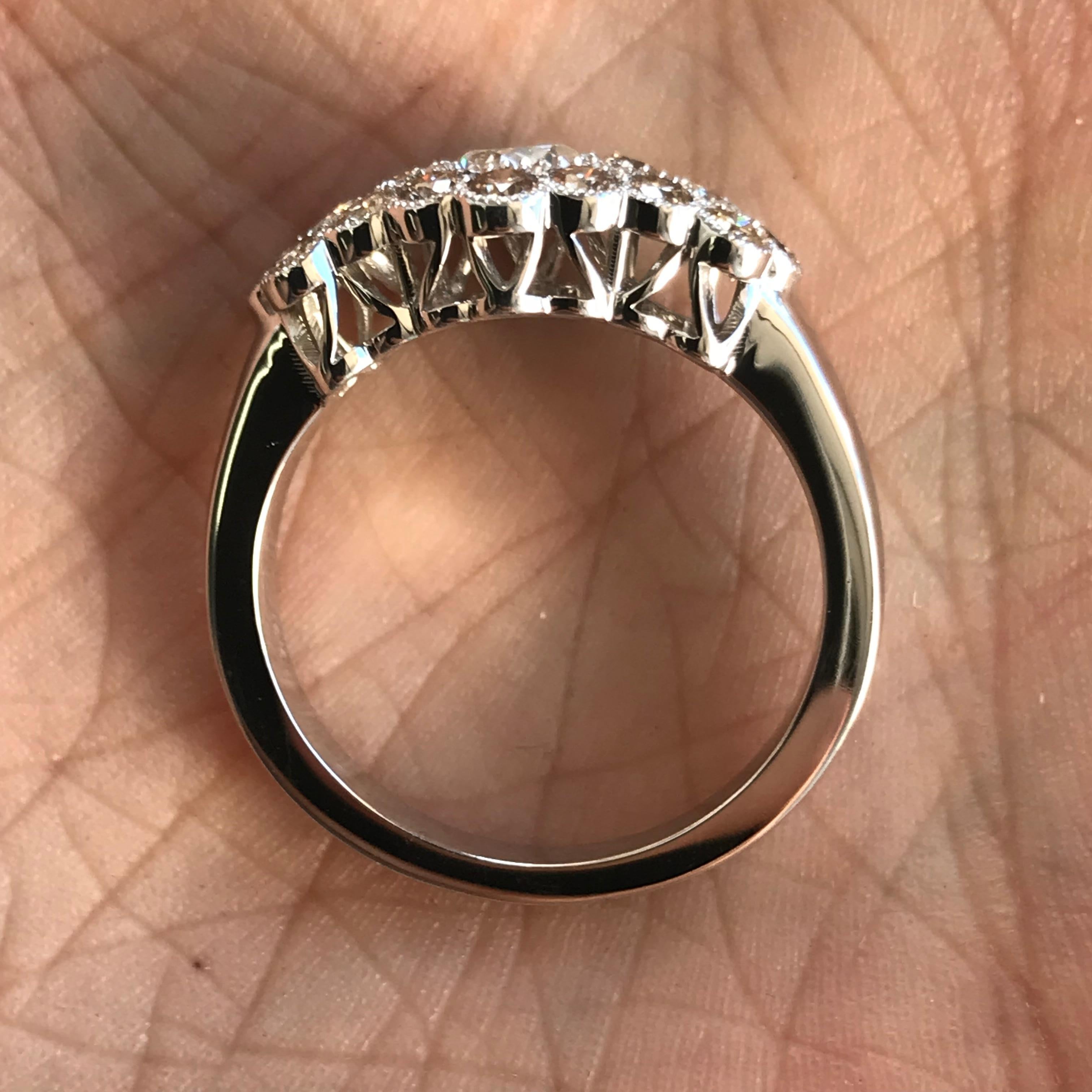 Ungefähr 1,5 Karat, Diamant-Pflaster-Ring 14 Karat Weißgold, Ben Dannie im Angebot 3