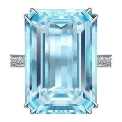 12.84 Carat Aquamarine Diamond 18 Karat White Gold Ring