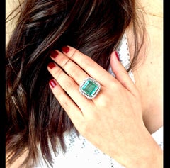 15 Carat Art Deco Style Fine Colombian Emerald Diamond Ring 18 Karat