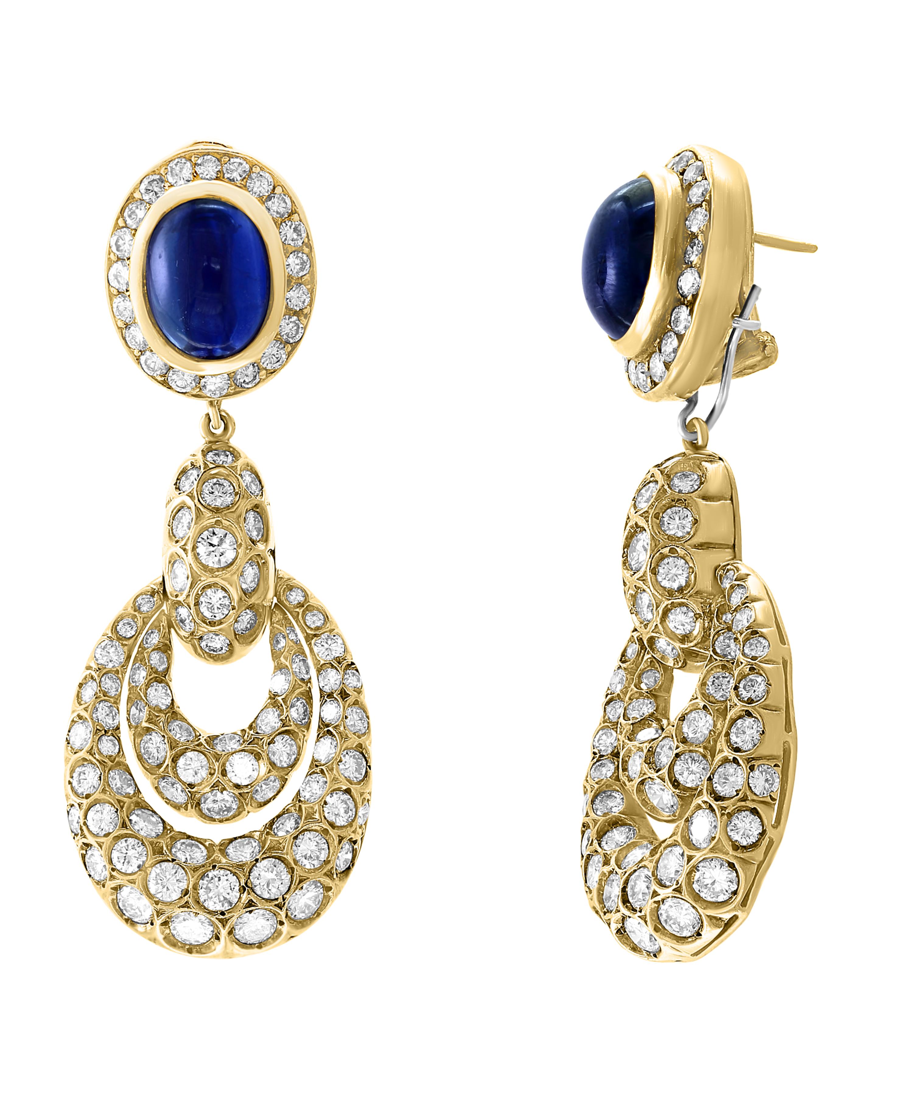 15 Carat Blue Sapphire and Diamond Hanging /Cocktail/Drop Earring 18 Karat Gold In Excellent Condition For Sale In New York, NY