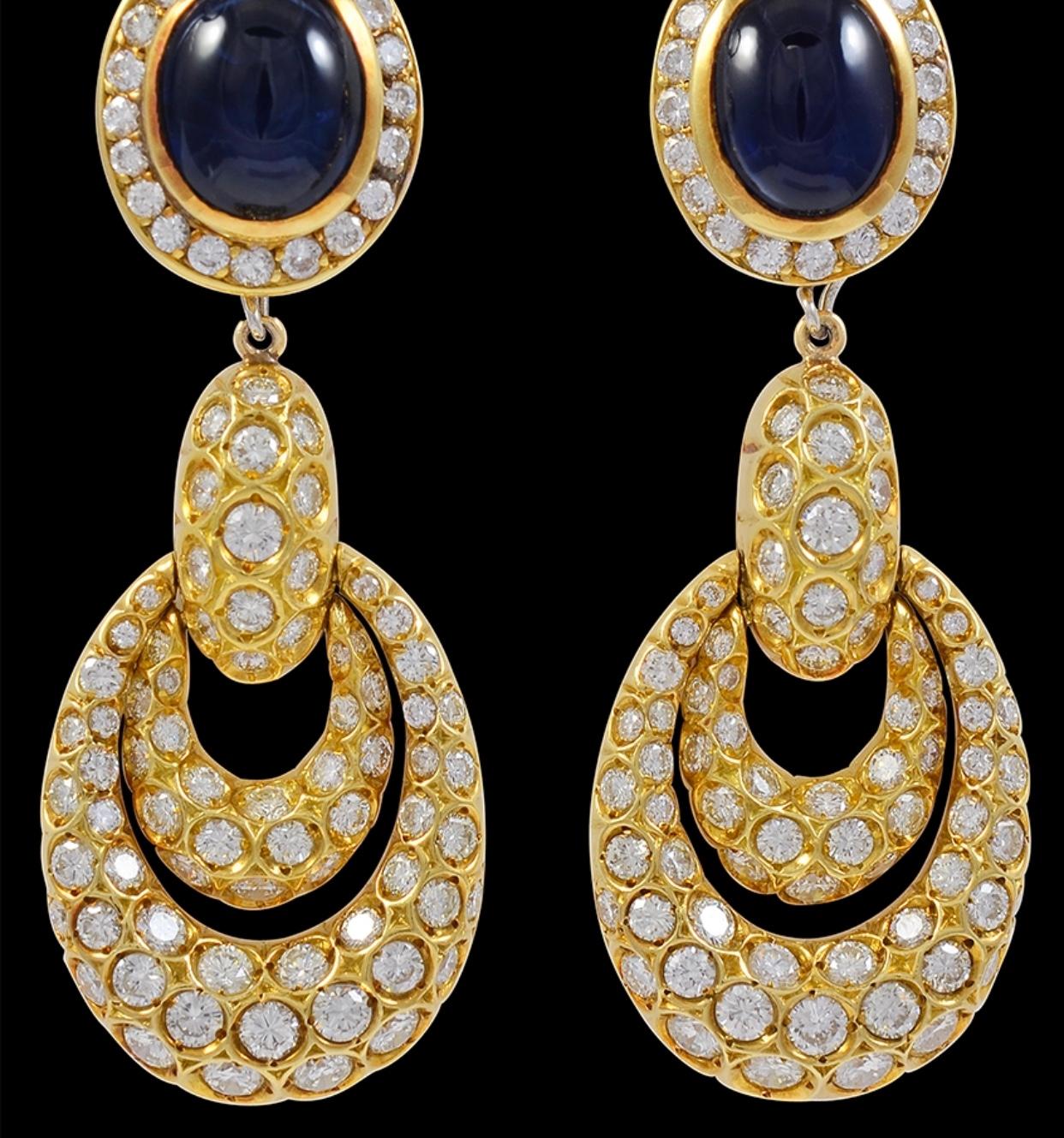 15 Carat Blue Sapphire and Diamond Hanging /Cocktail/Drop Earring 18 Karat Gold For Sale 1