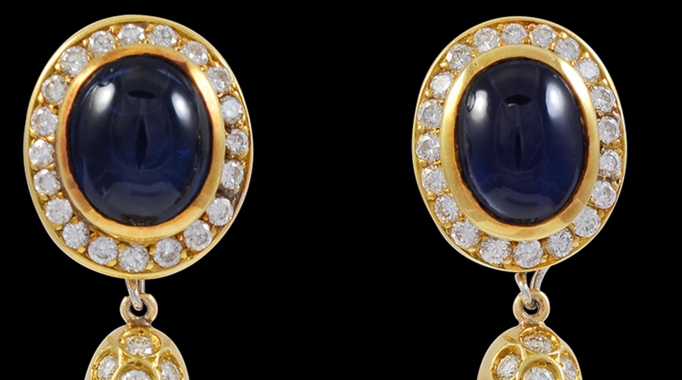 15 Carat Blue Sapphire and Diamond Hanging /Cocktail/Drop Earring 18 Karat Gold For Sale 3