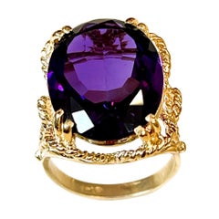 15 Carat Bolivian Amethyst Cocktail Ring in 14 Karat Yellow Gold