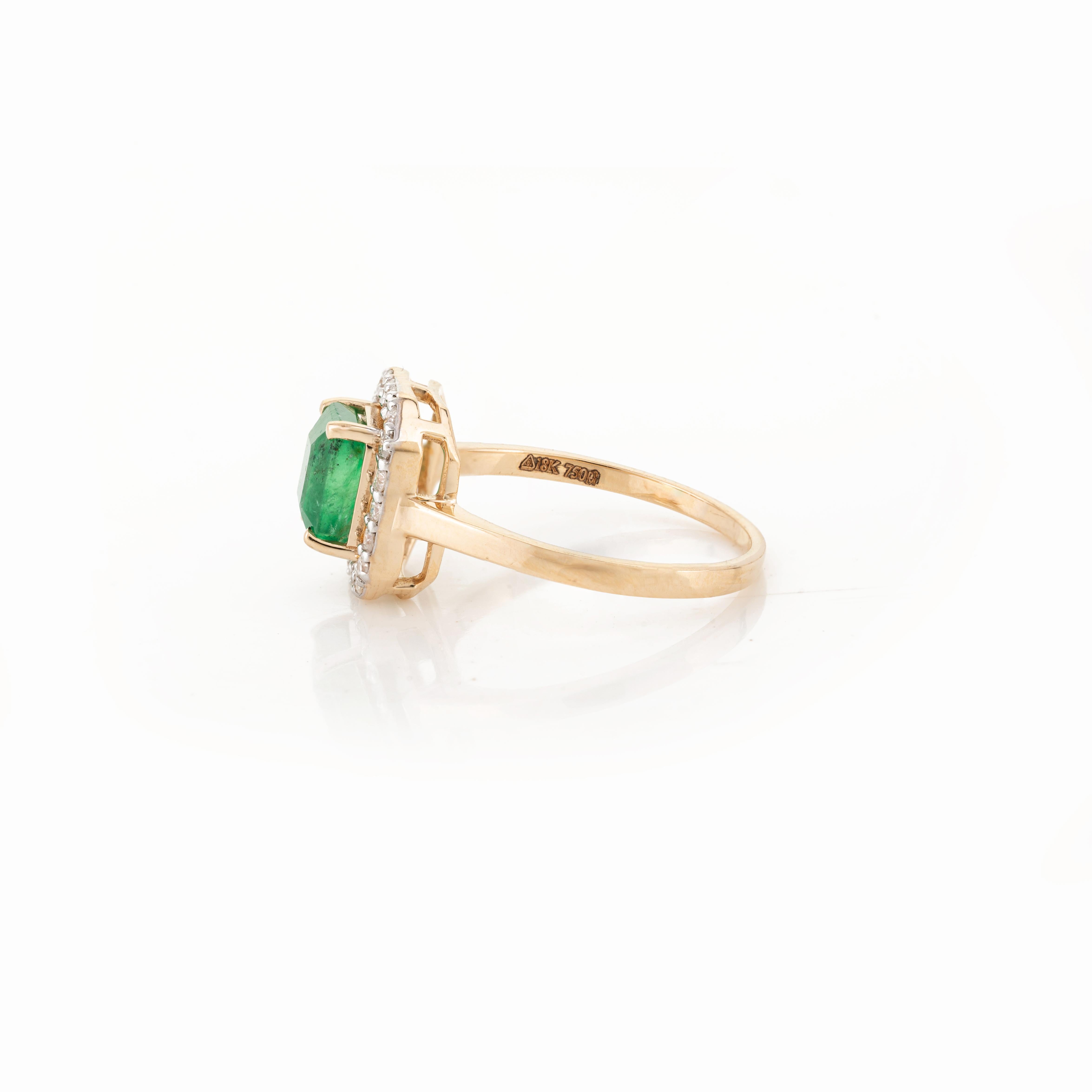 For Sale:  1.5 Carat Octagon Emerald Halo Diamond Wedding Ring in 18k Yellow Gold 5