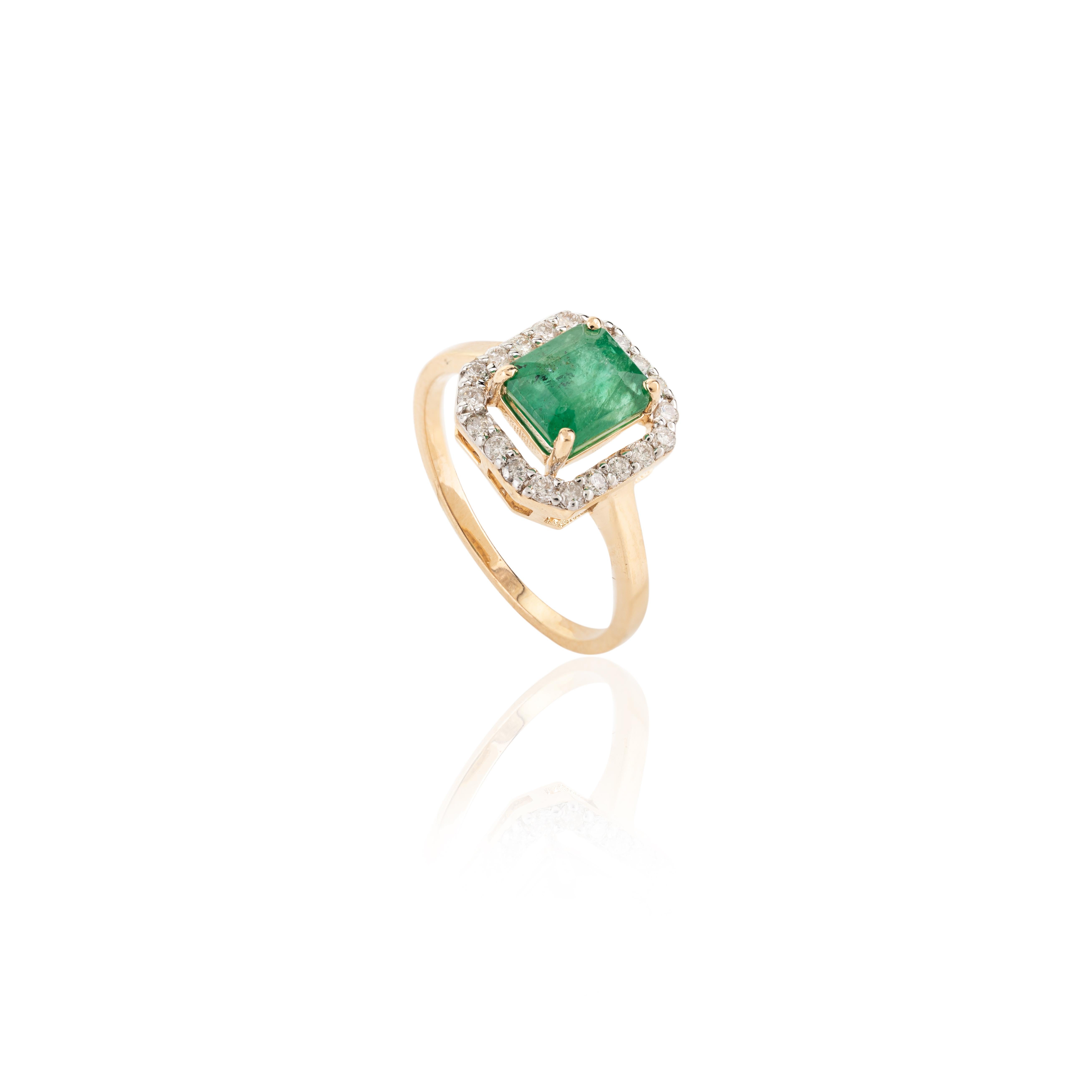 For Sale:  1.5 Carat Octagon Emerald Halo Diamond Wedding Ring in 18k Yellow Gold 8