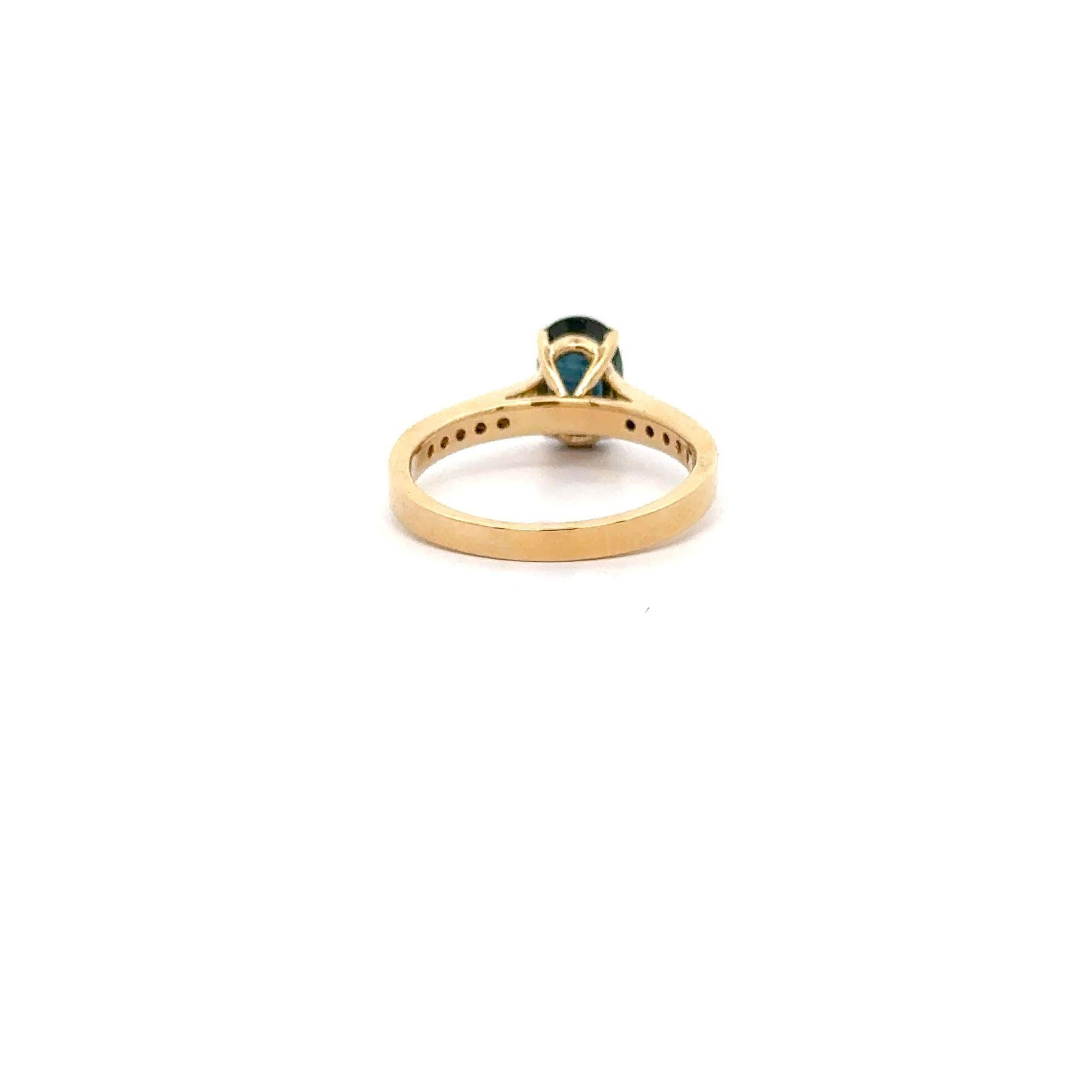 1.5 Carat Deep Blue Sapphire & Diamond Cathedral 18K Gold Ring For Sale 4