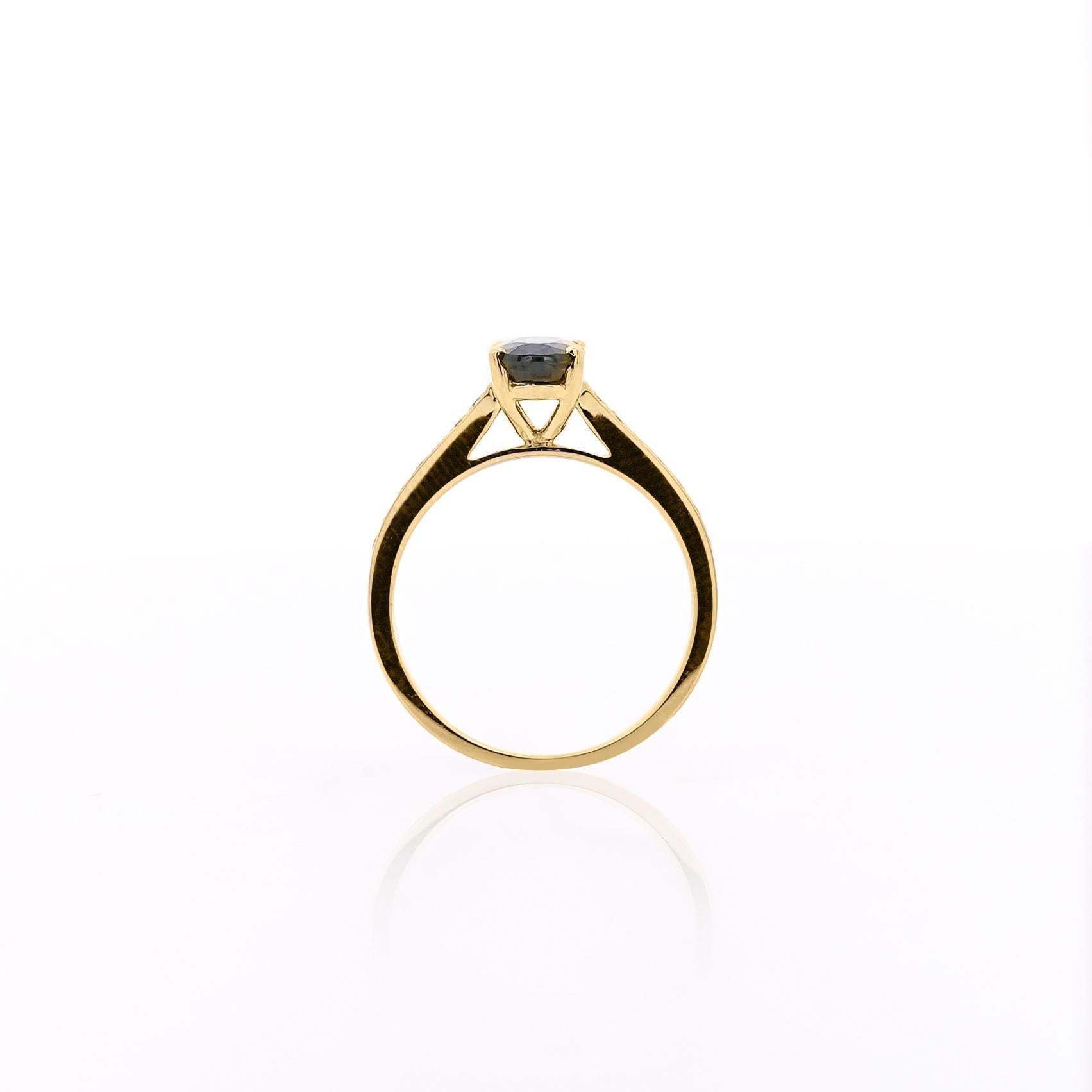 1.5 Carat Deep Blue Sapphire & Diamond Cathedral 18K Gold Ring For Sale 2