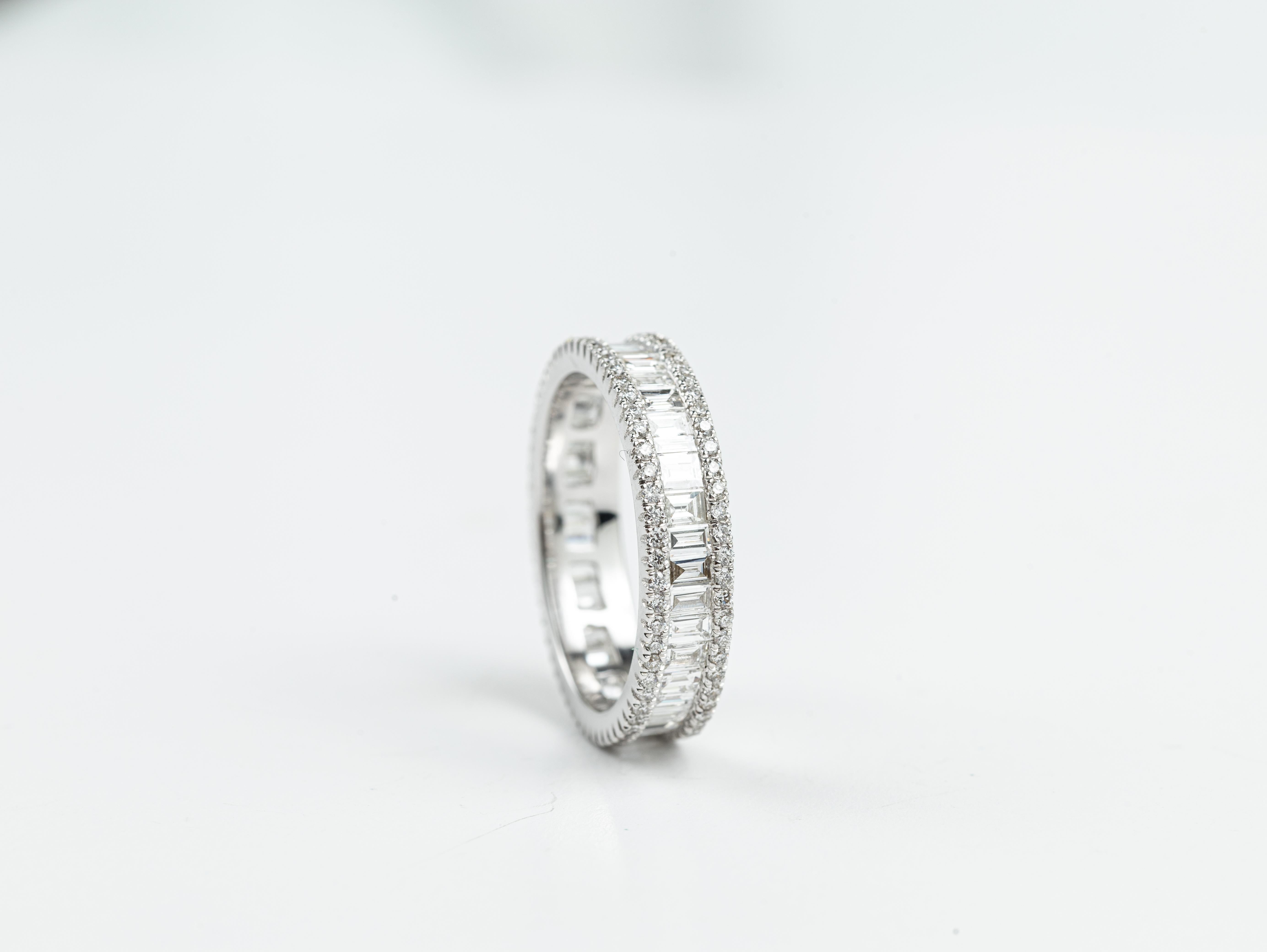 Art Deco Diamond baguette cut ring illusion Setting, 1.1 TCW F G VS Diamond Ring


Available in 18k white gold.

Same design can be made also with other custom gemstones per request.

Product details:

- Solid gold

- 1.65 carat diamond ( F, VS )

-