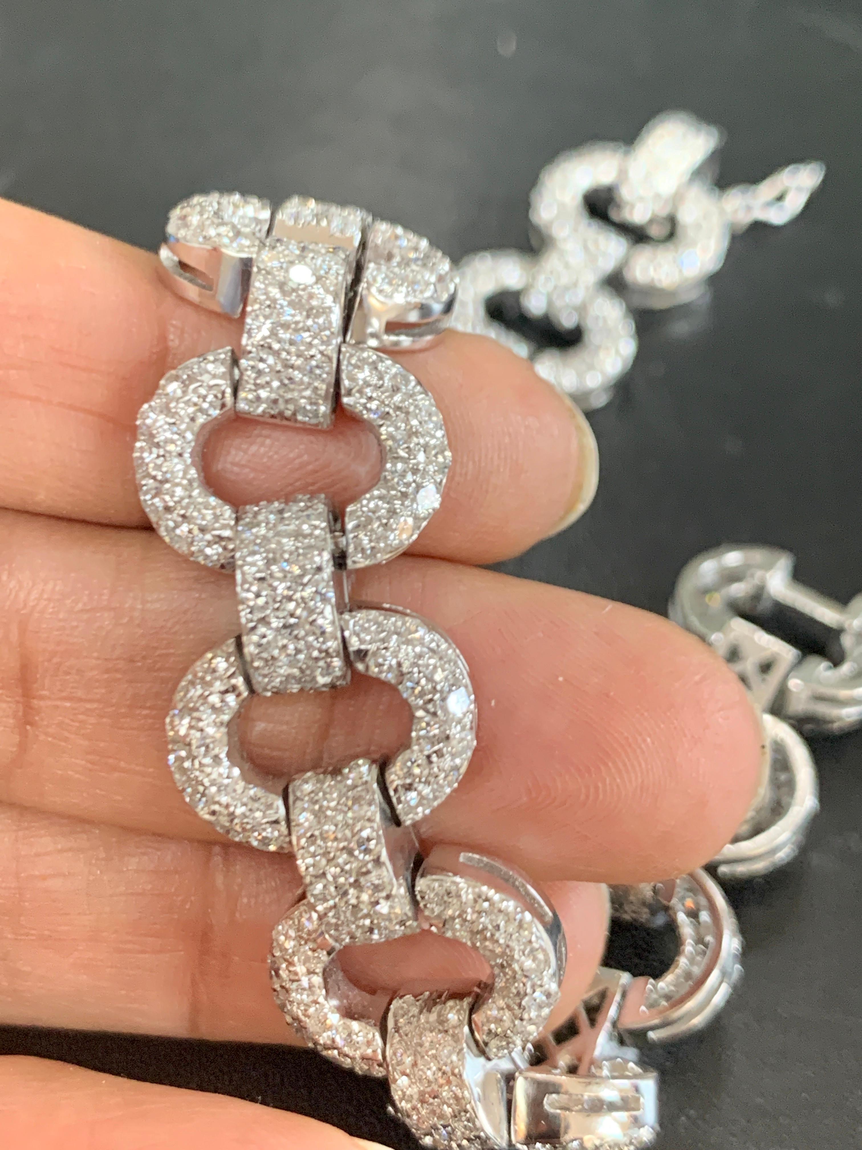 Women's 15 Carat Diamond Bracelet in 18 Karat White Gold, 63 Grams, Estate